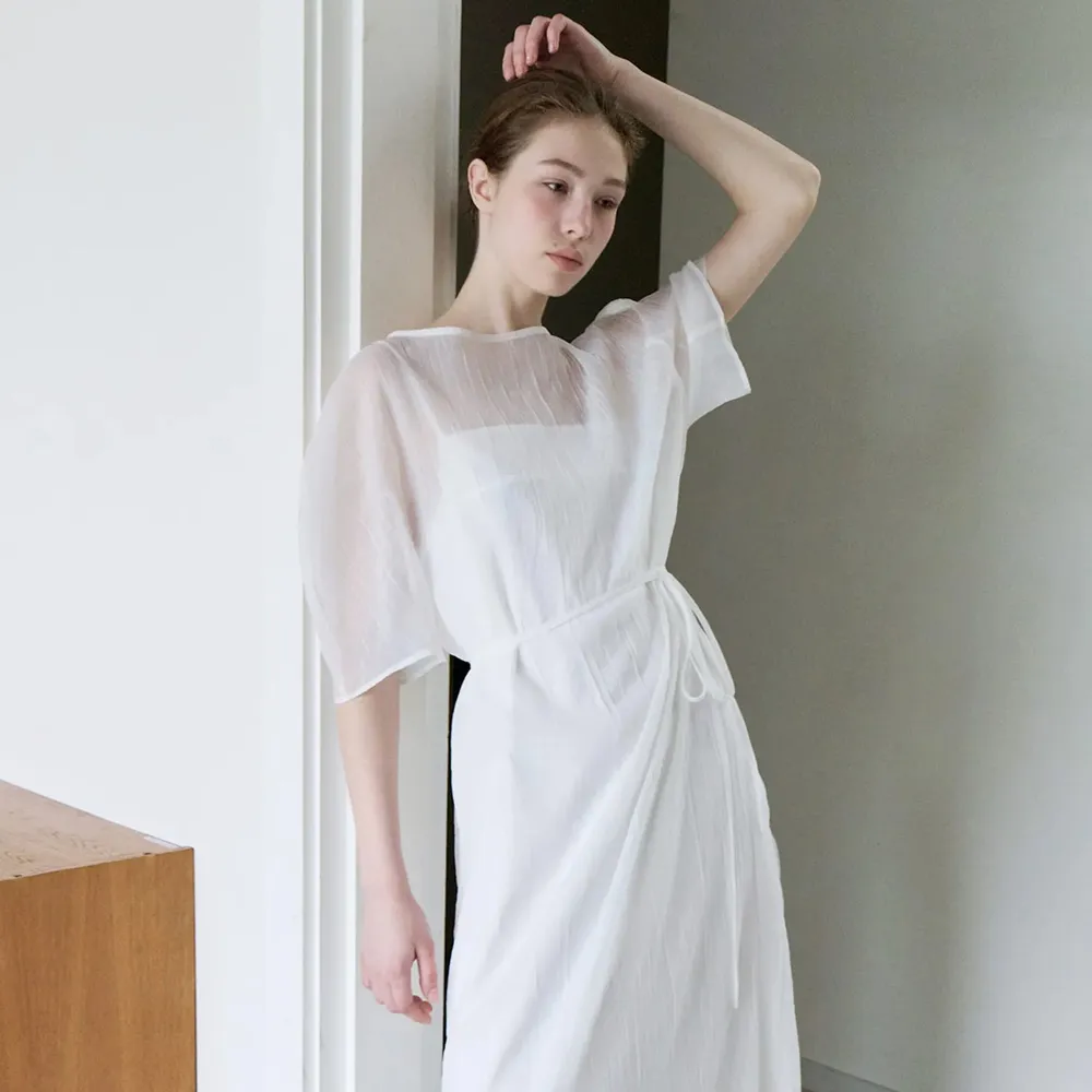 조용한 별장에서의 여름 휴식