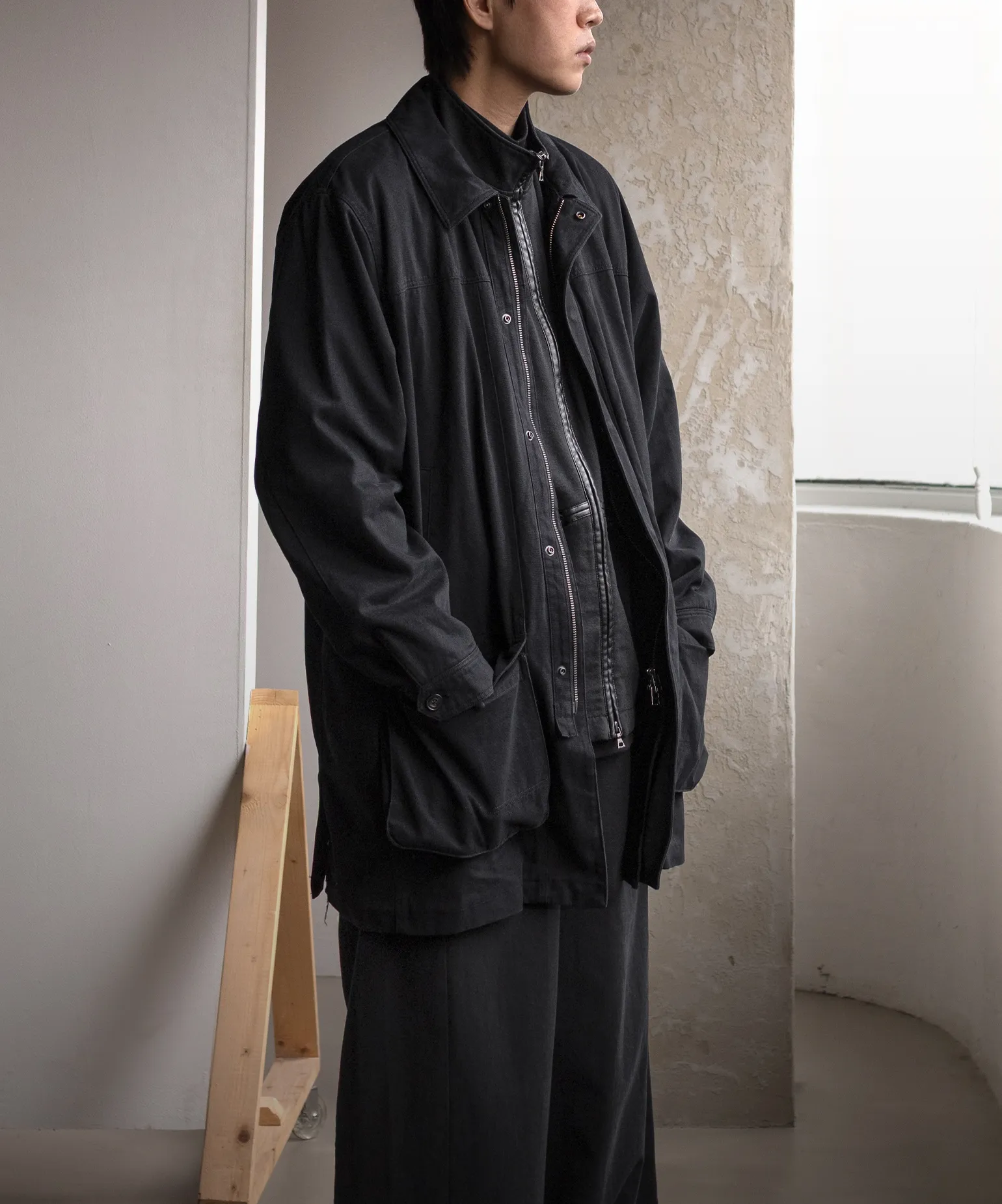 딱 떨어지는
입체적 실루엣