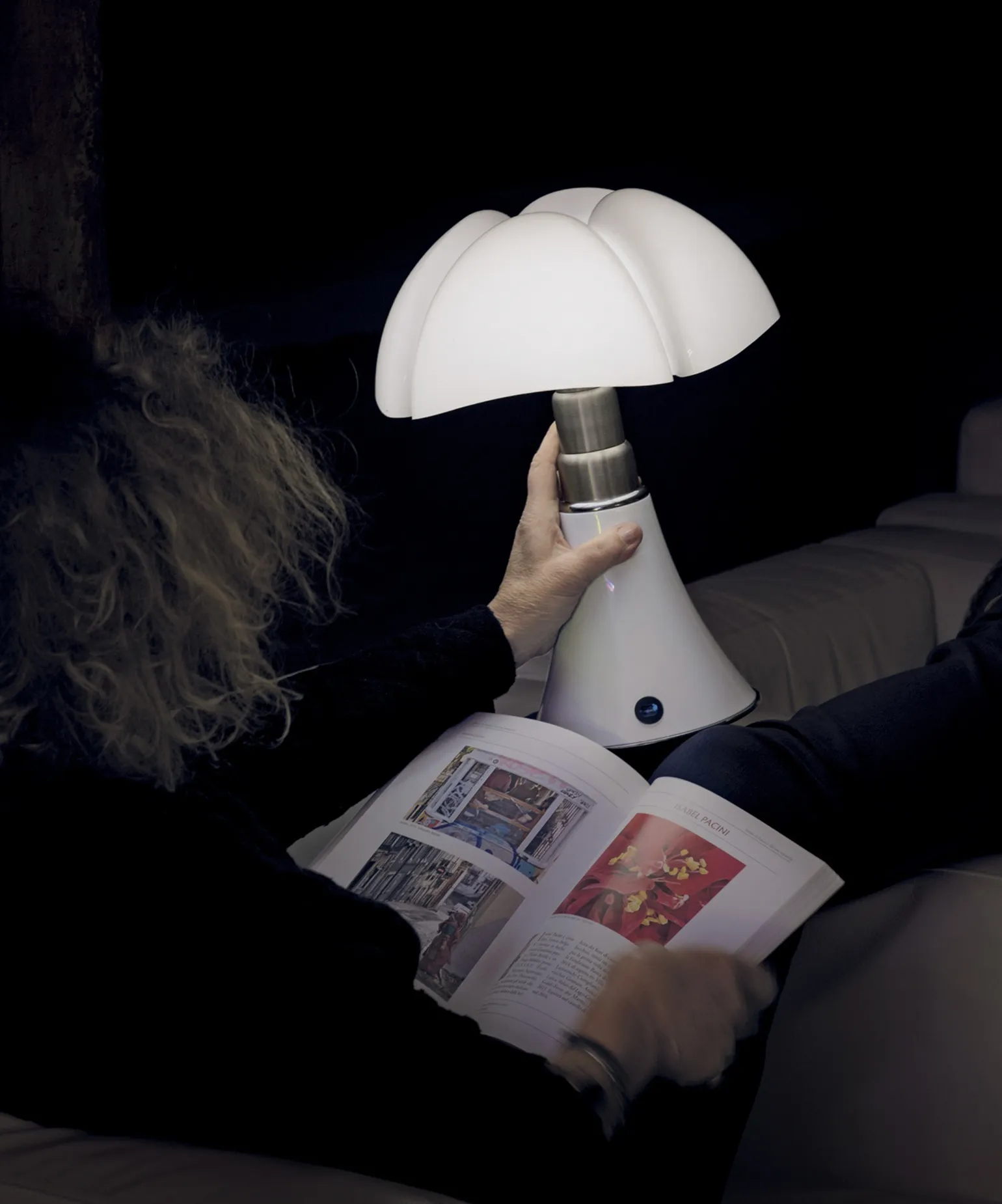 찬란한 계절을 비추는