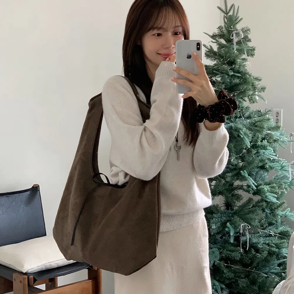 꼬민지의 데일리 백