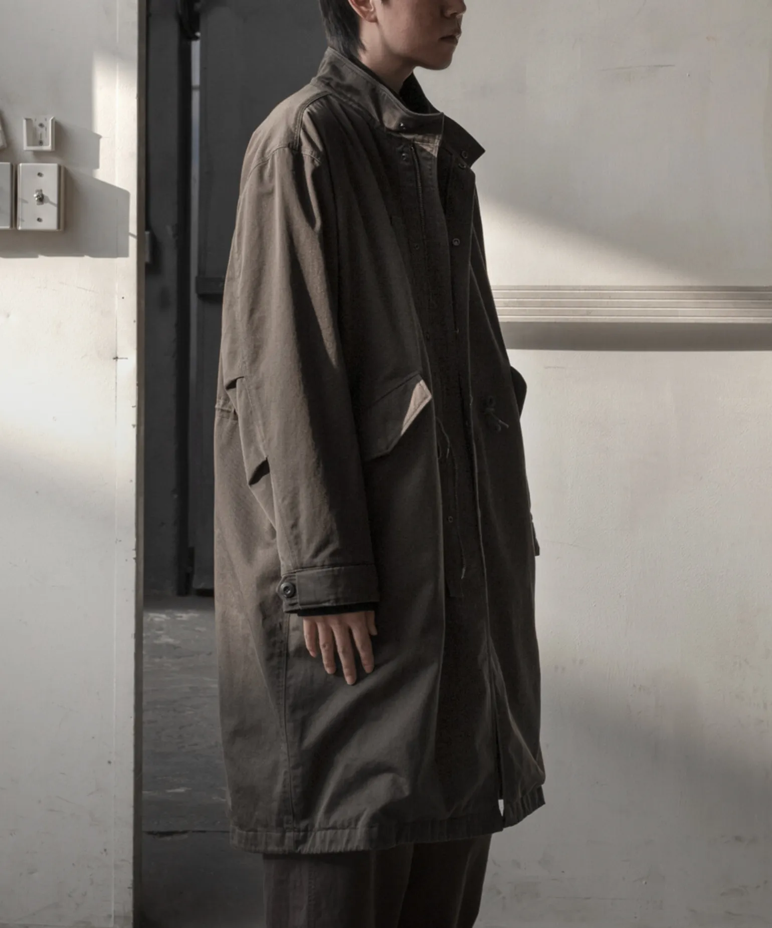 선과 패턴의
정교한 균형