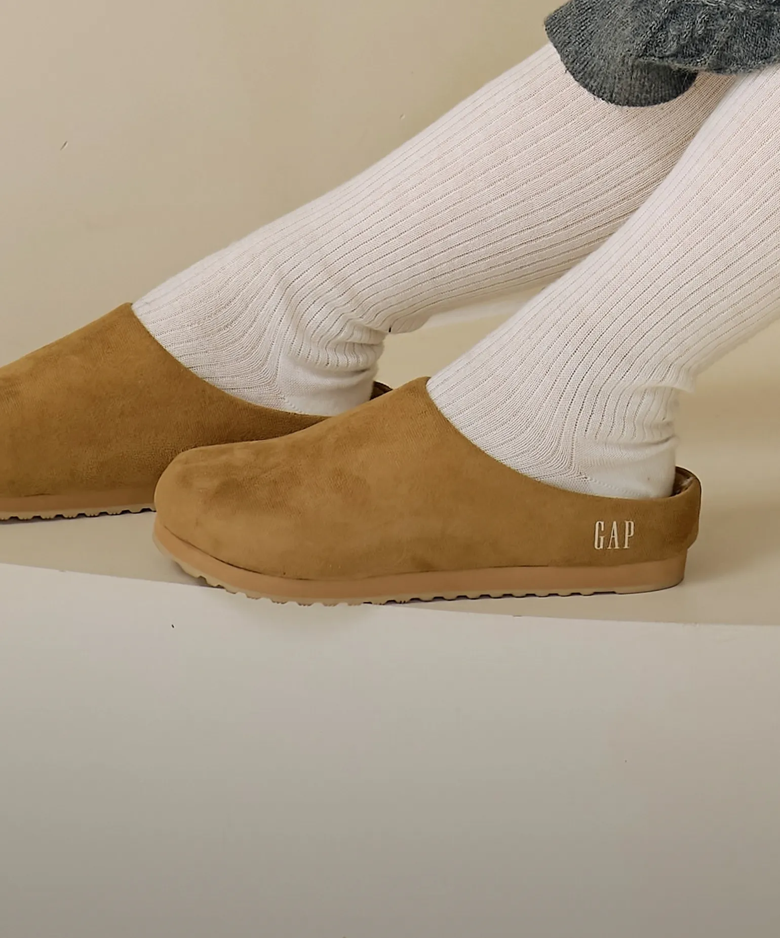 온기를 지키는 
한 켤레