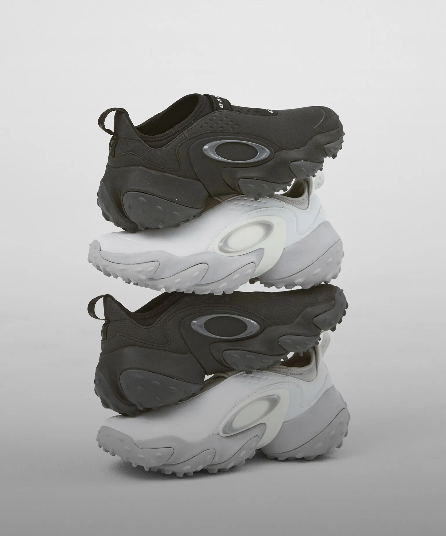 앞서가는 실루엣