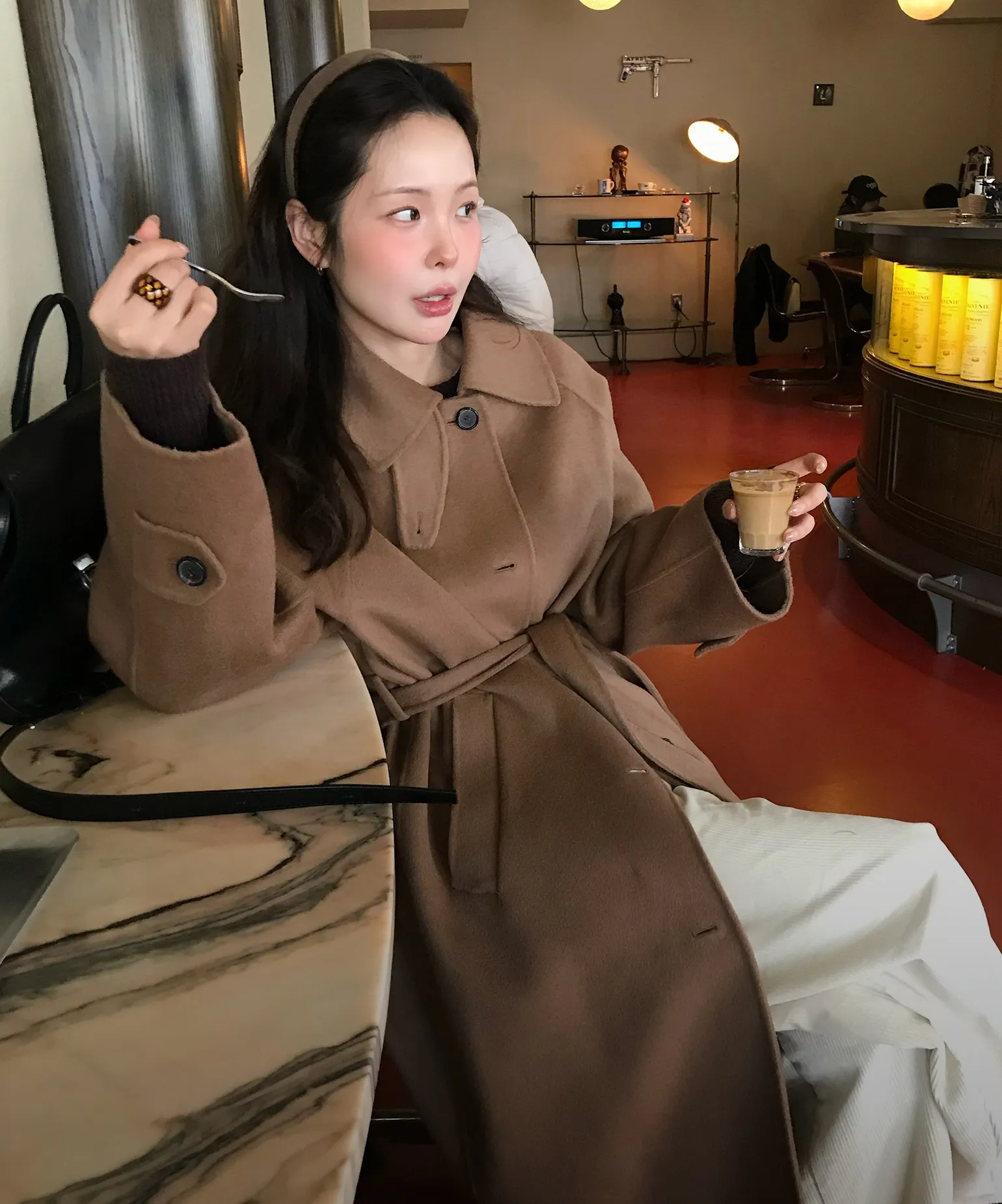 따스함의 실루엣