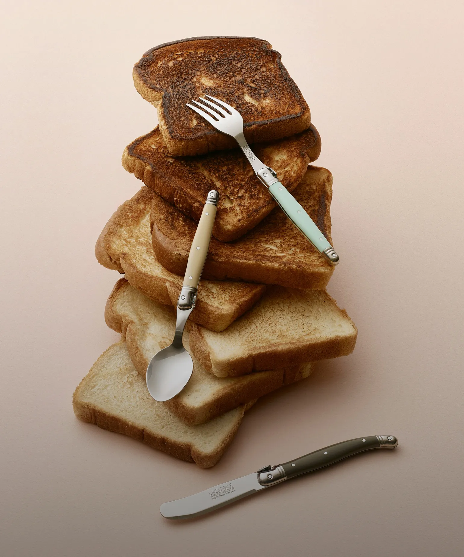 테이블 위의 작은 취향