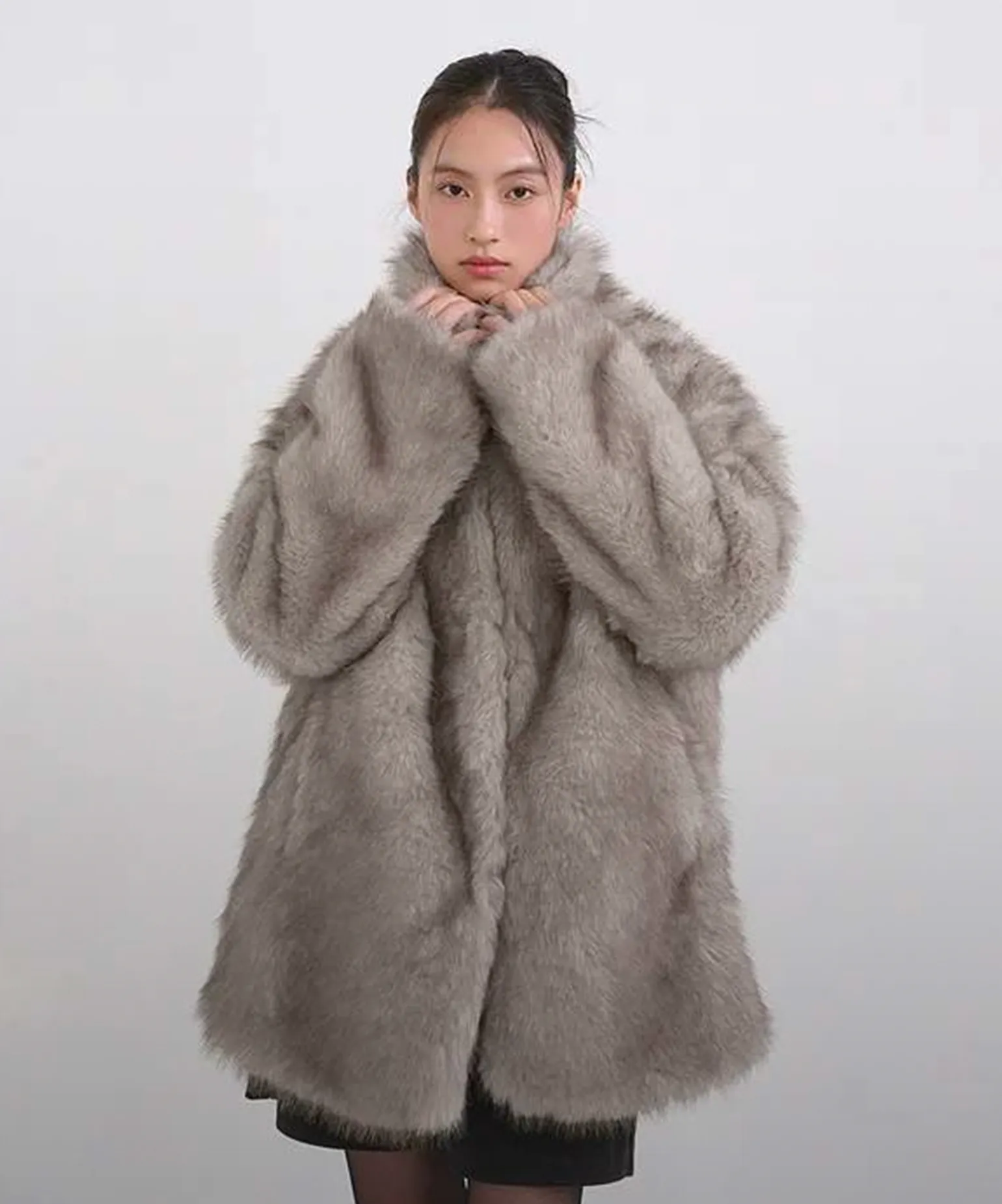 클래식과 캐주얼 사이