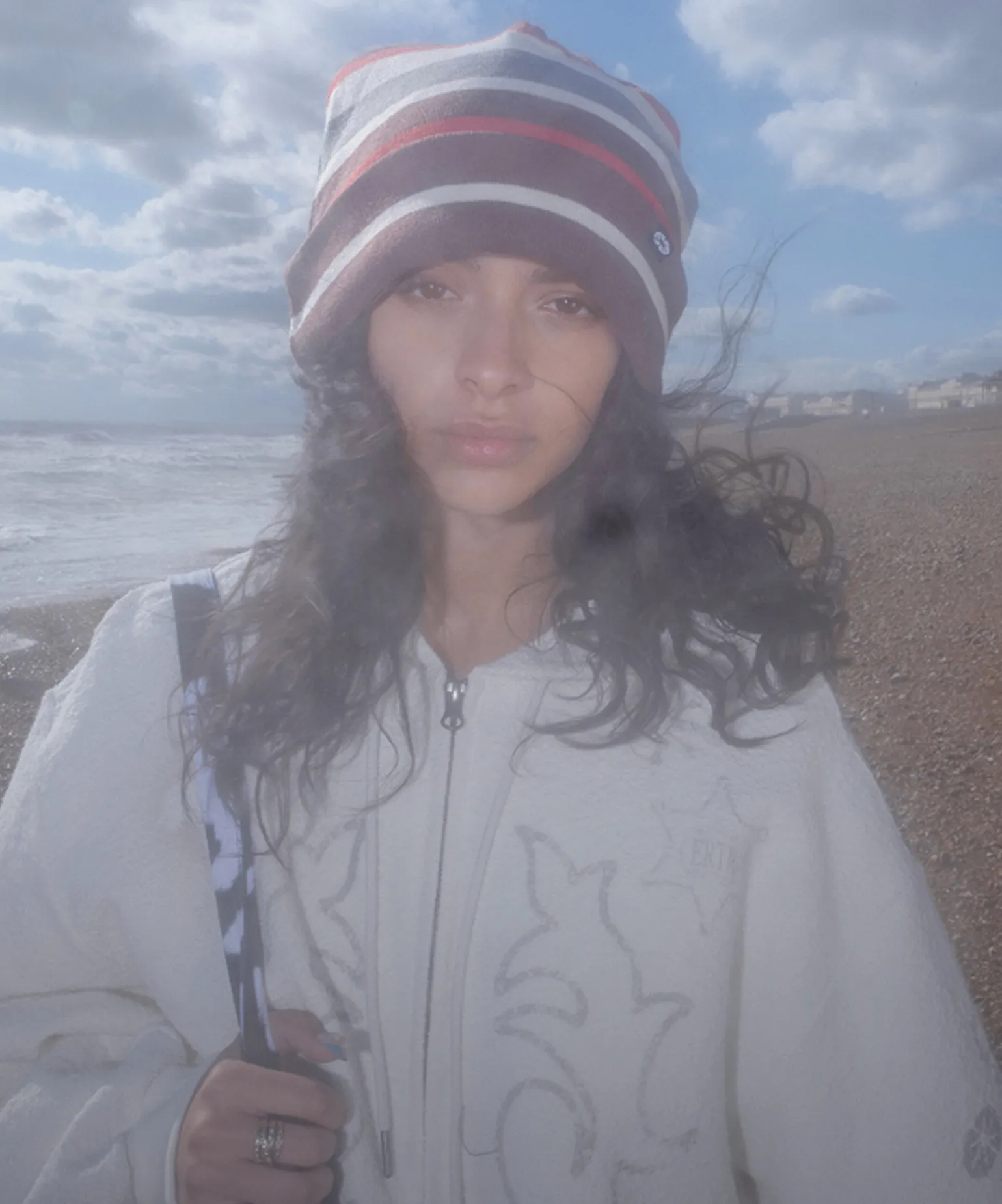 자유를 걸친
스트리트 무드