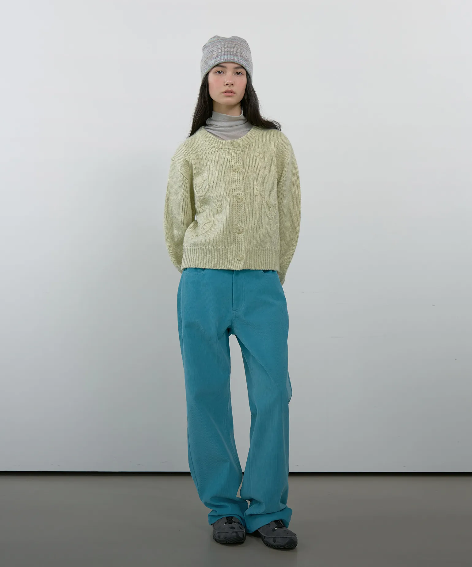 조용한 취향의 옷장