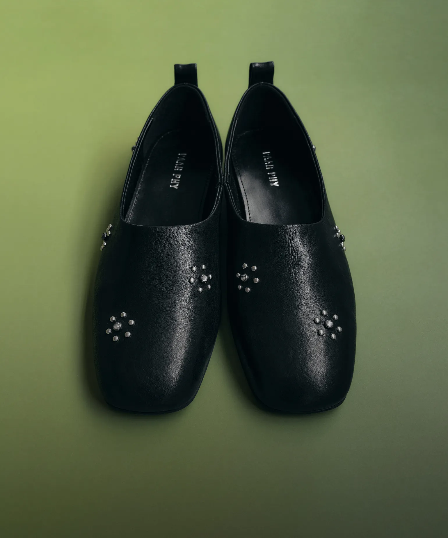 단정한 실루엣의 매력