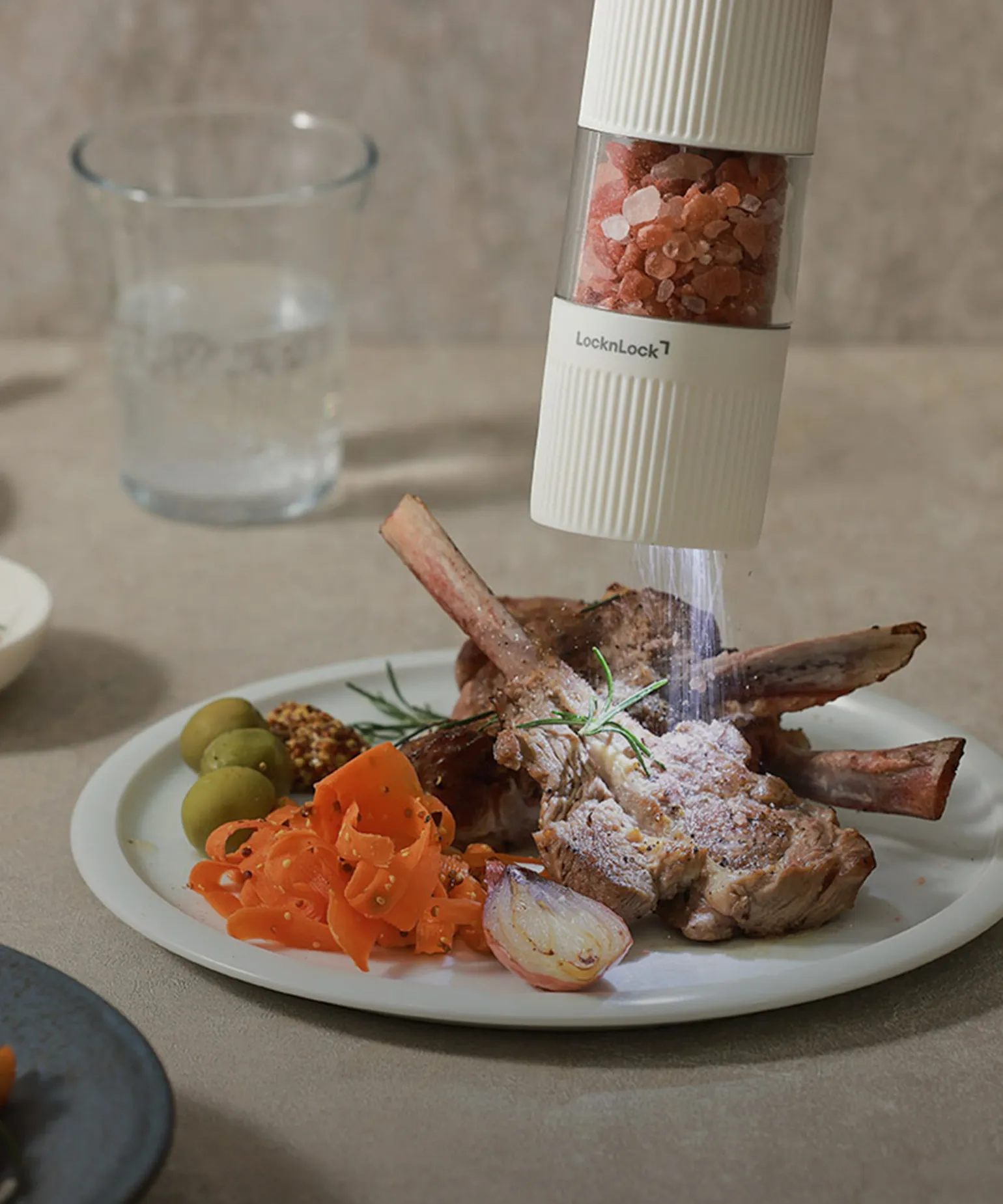 투명한 주방의 질서