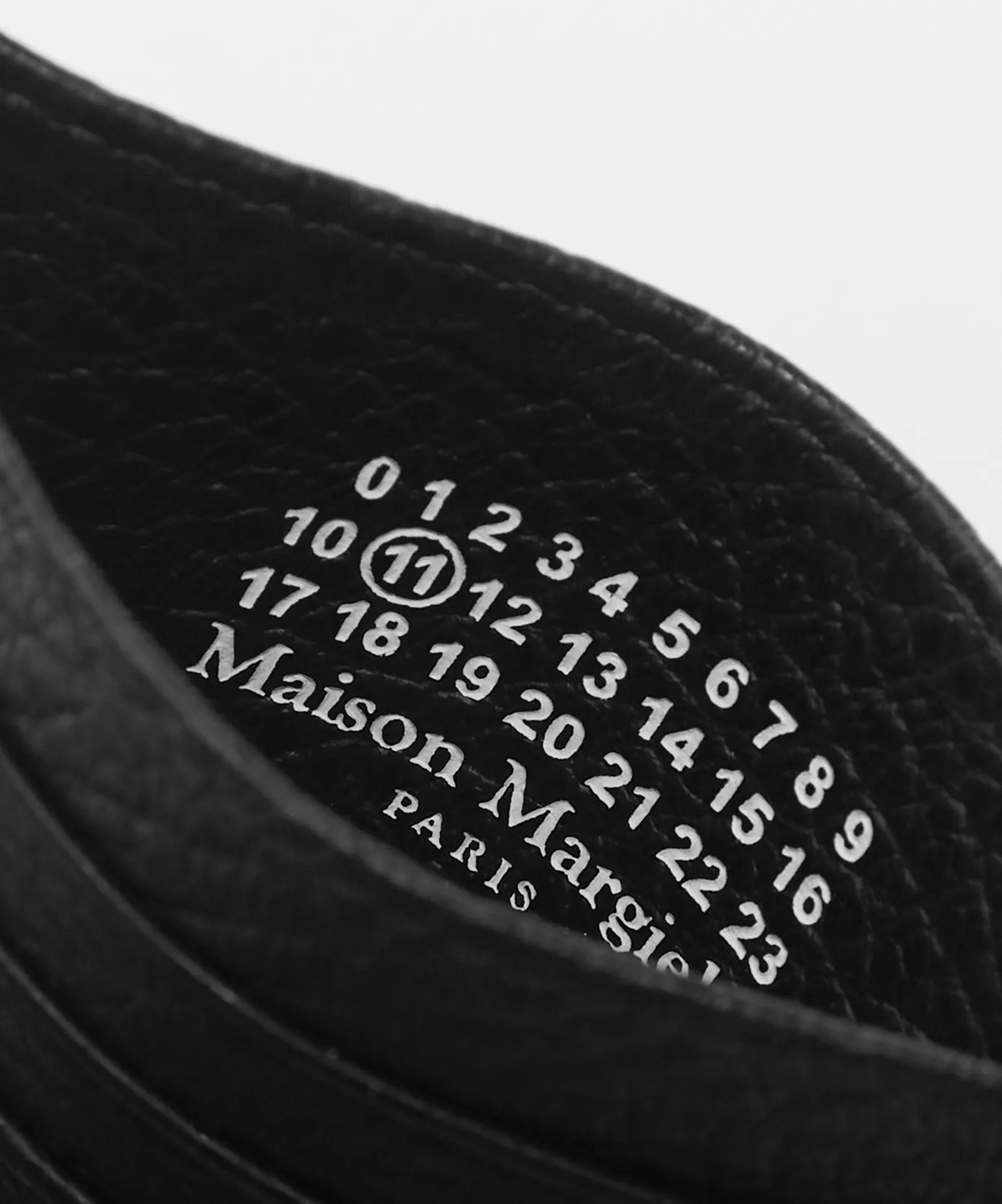 옷장에 더하는 품격