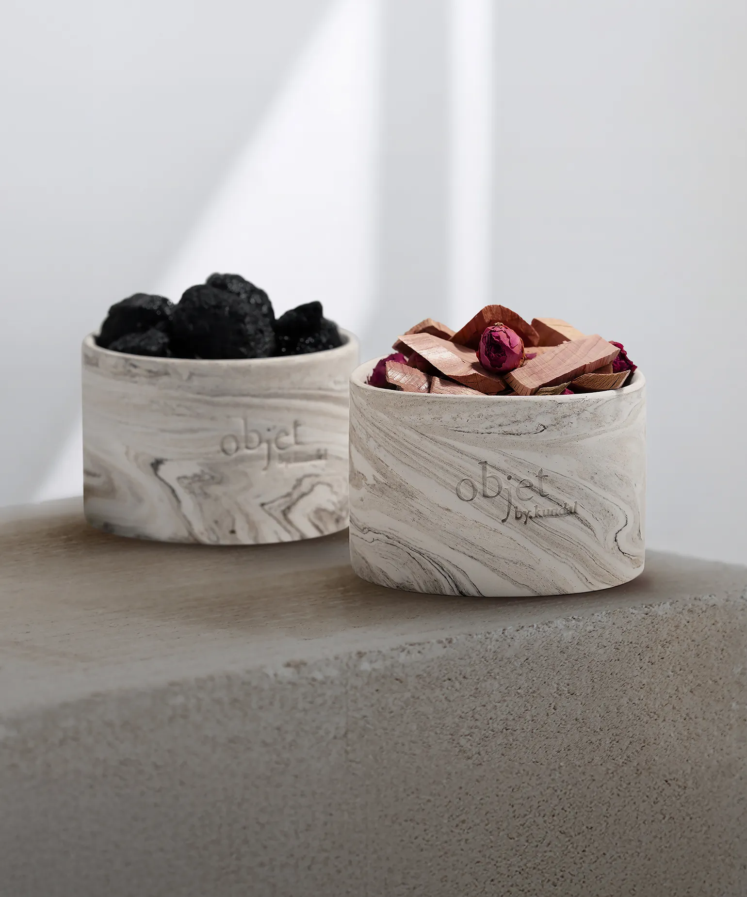 오브제가 된 향