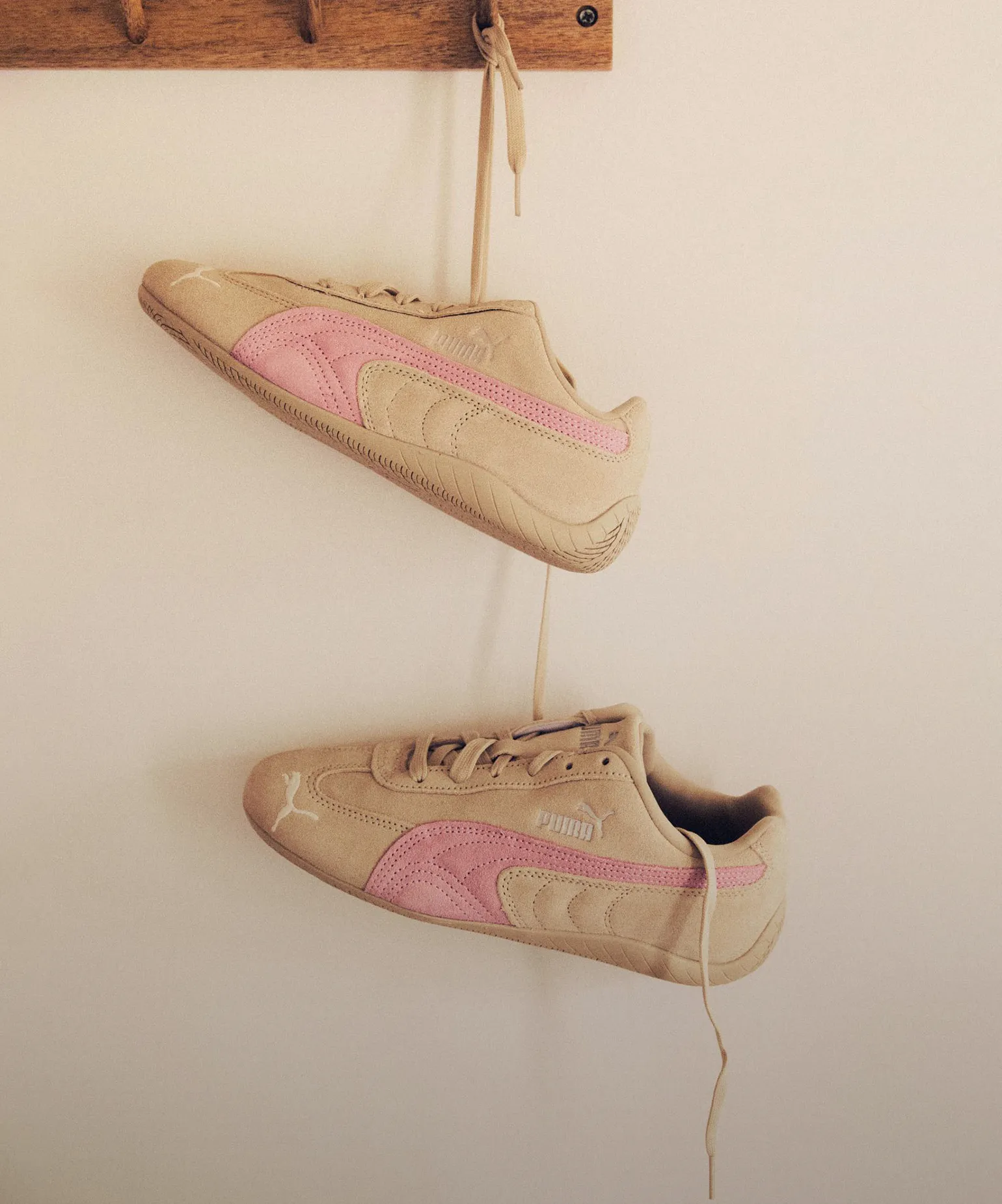 라인이 살아있는 신발