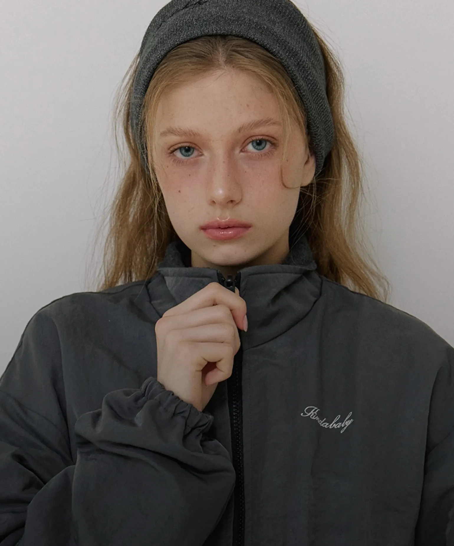 사랑스럽게 물든 겨울