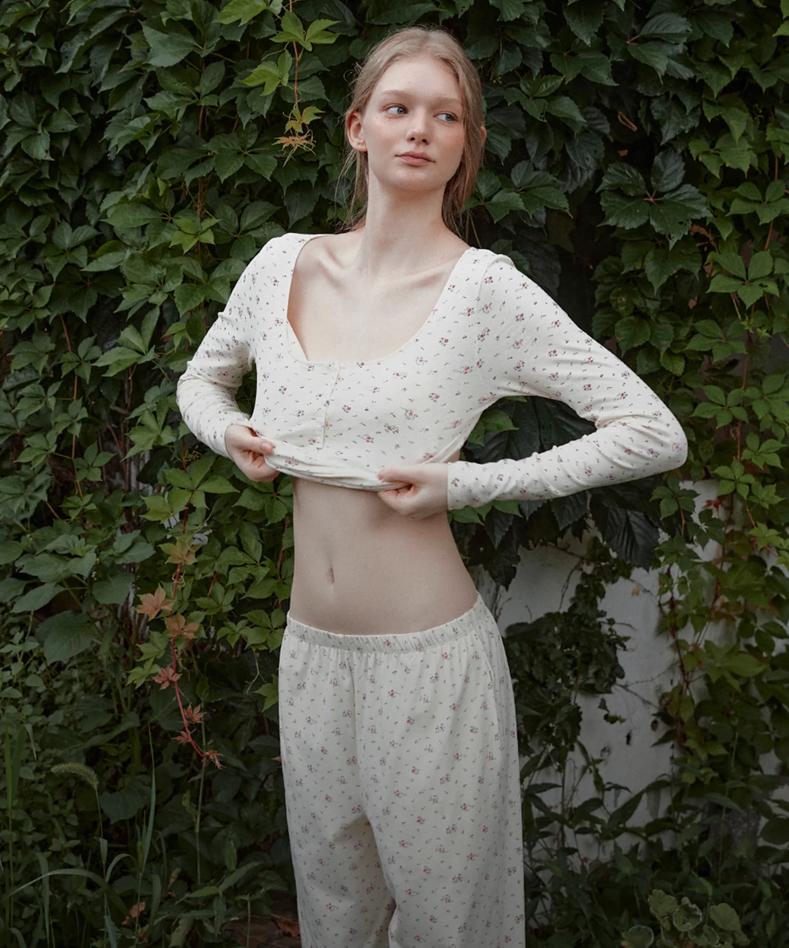 새 계절을 여는
이너 웨어