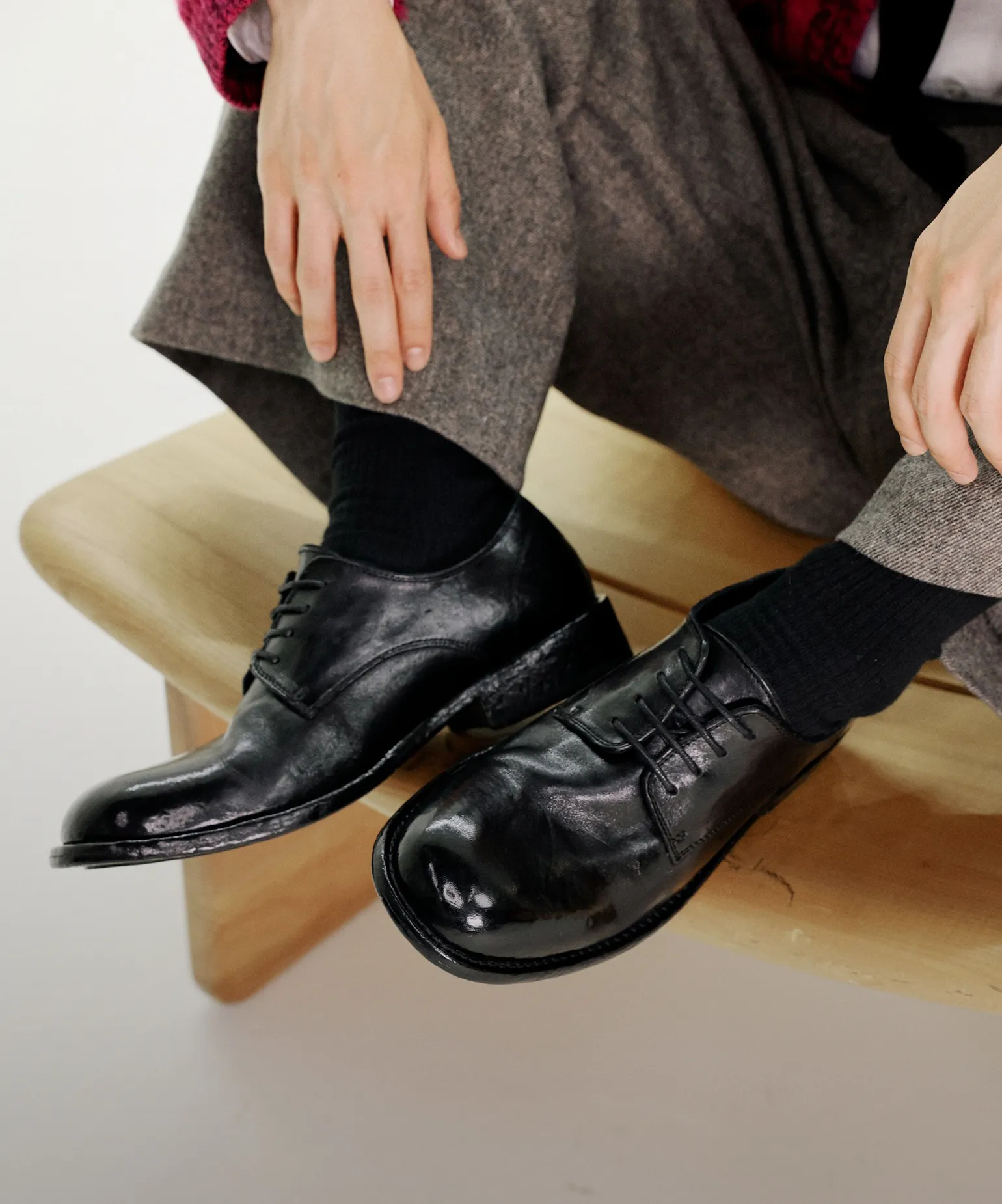 발끝에 담긴
빈티지 무드