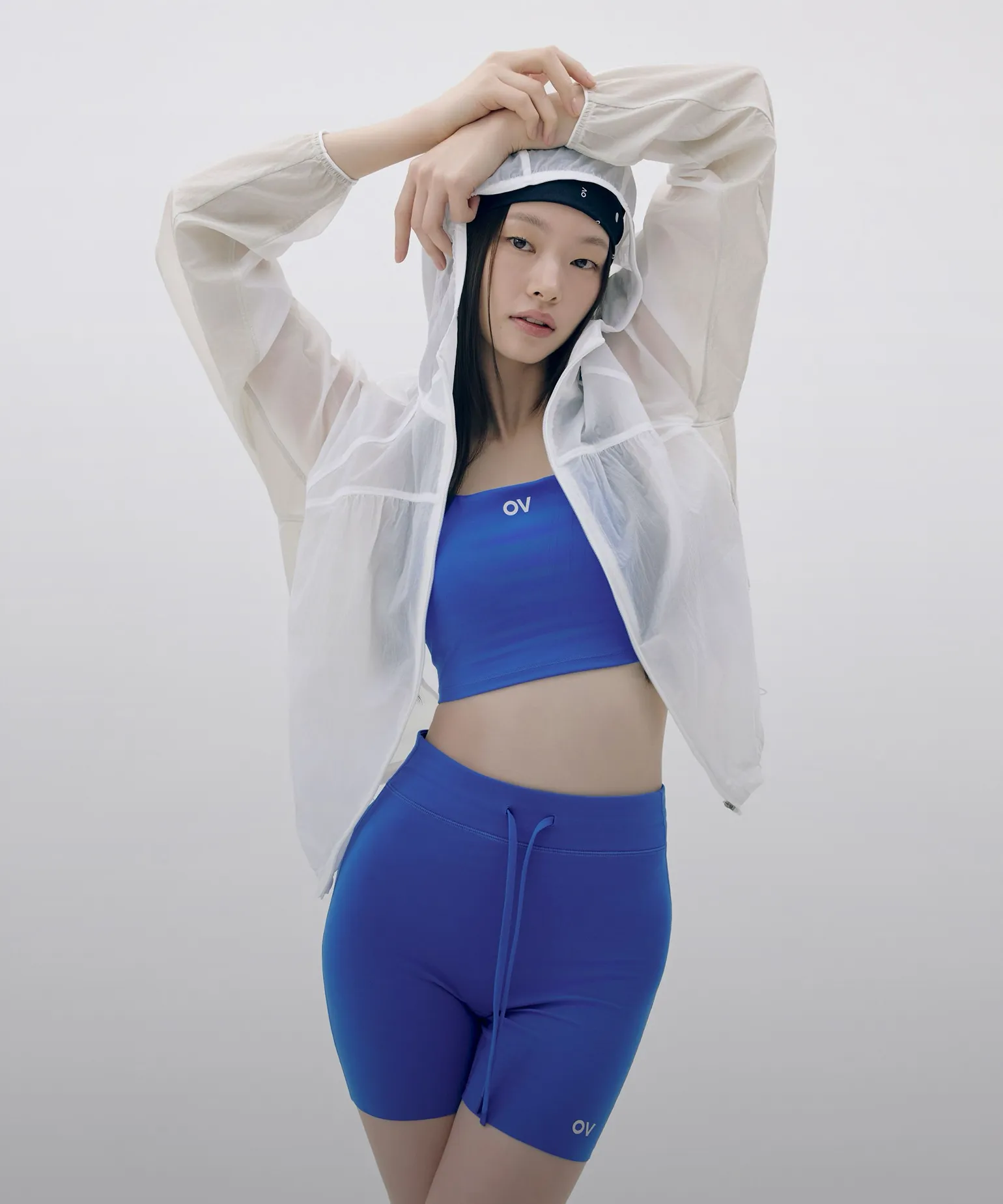 일상을 움직이는
액티브 웨어