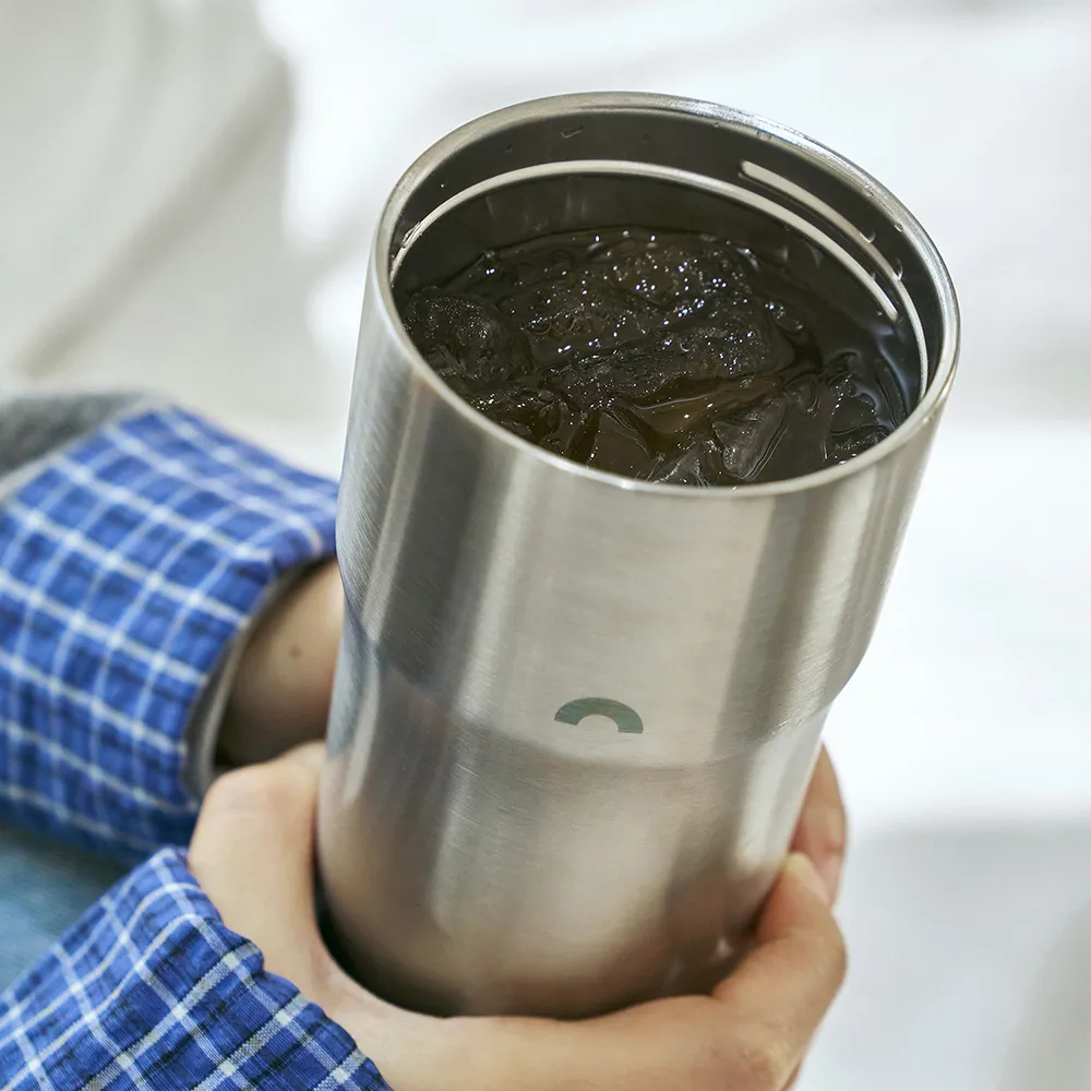 보틀에 담긴 여유로운 순간