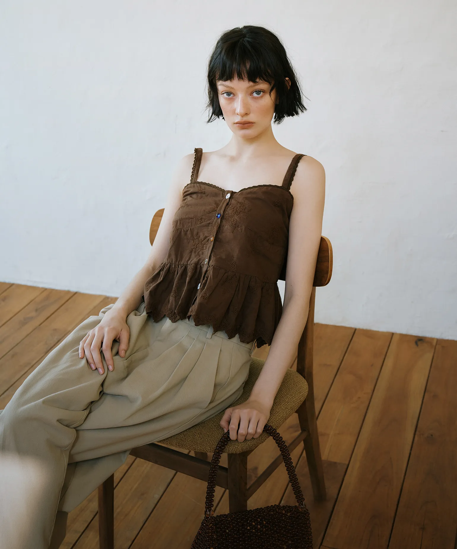 익숙한 듯 낯선 분위기