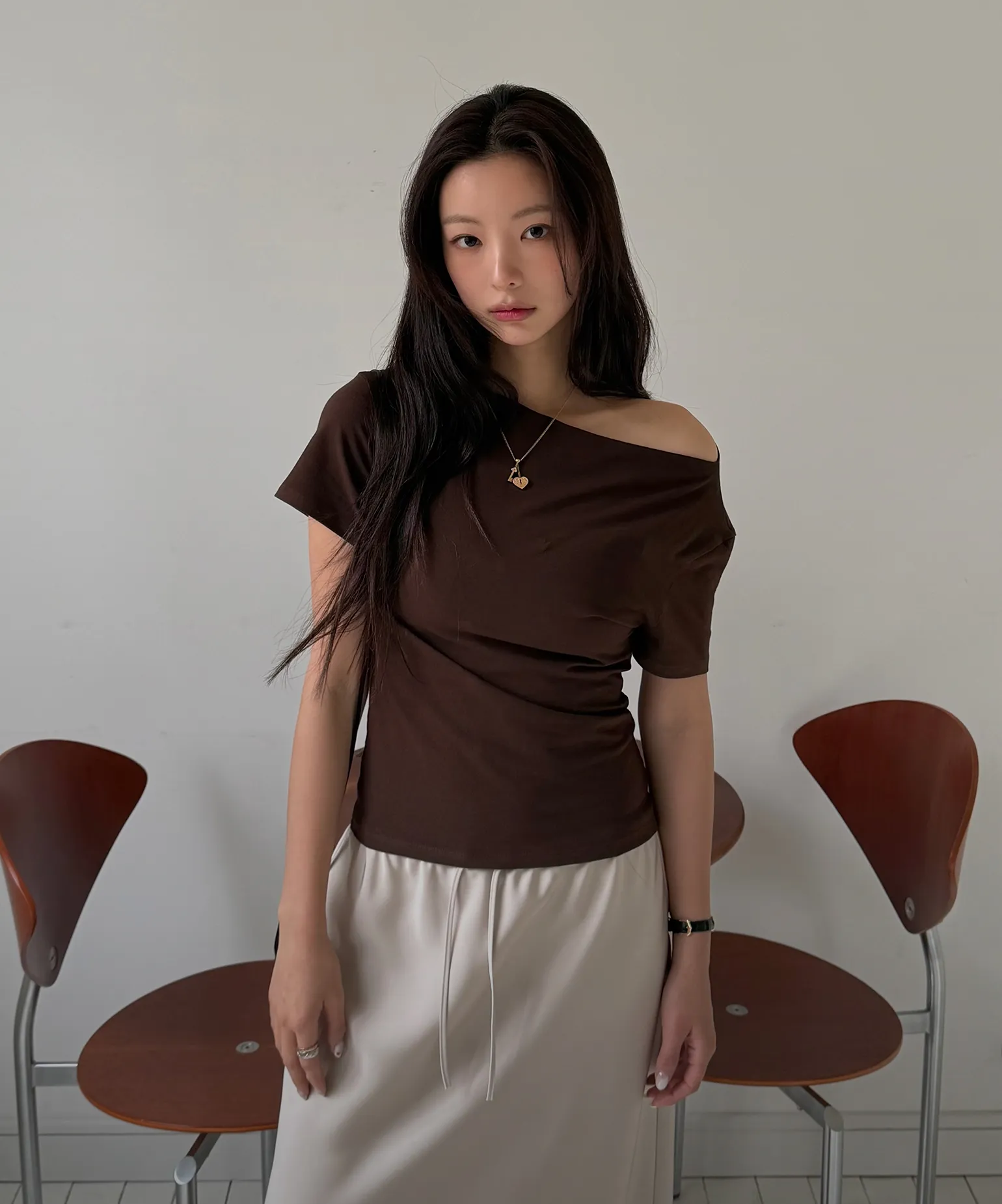 조용히 완성되는 스타일