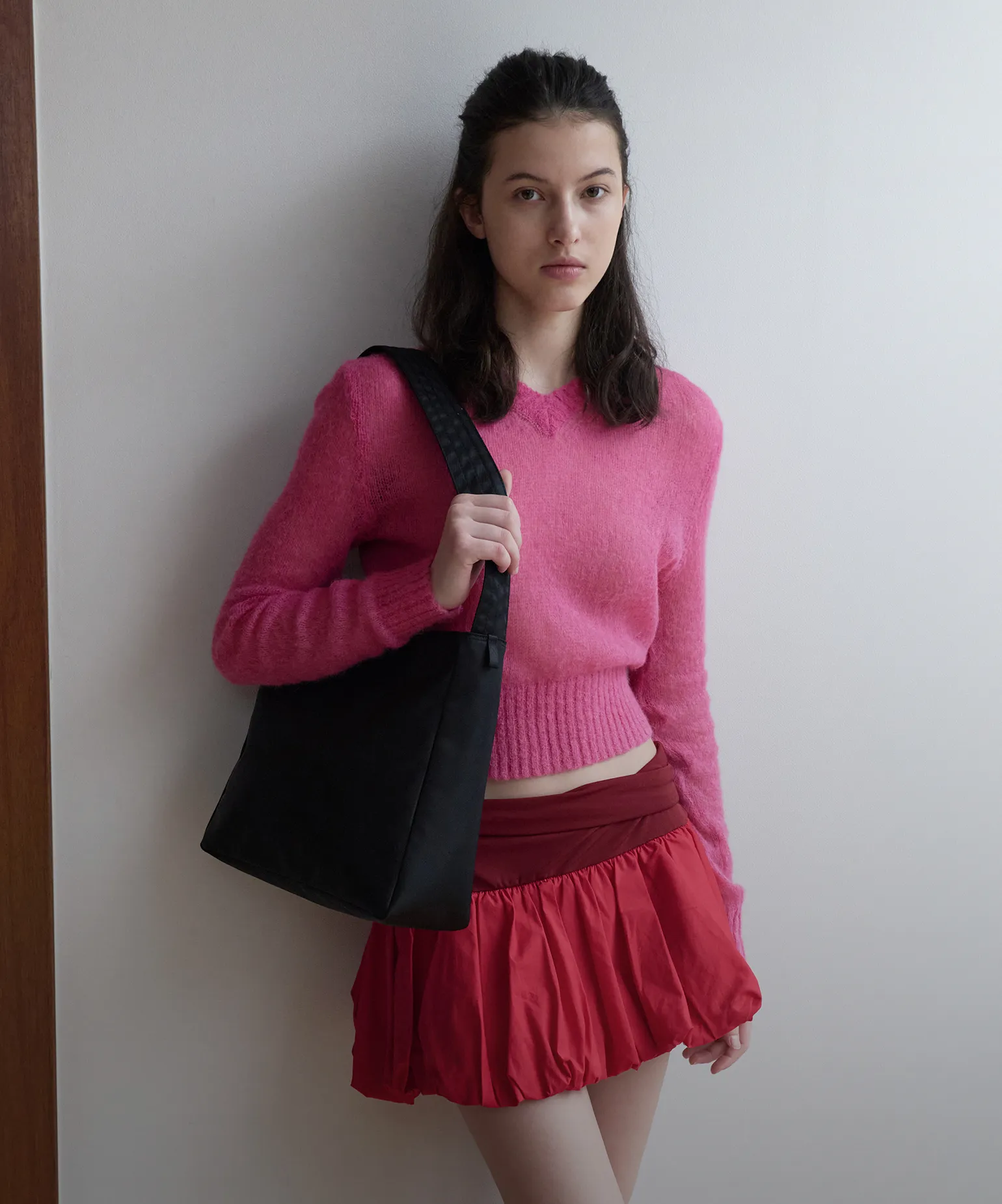 차분하게 어우러지는 컬러