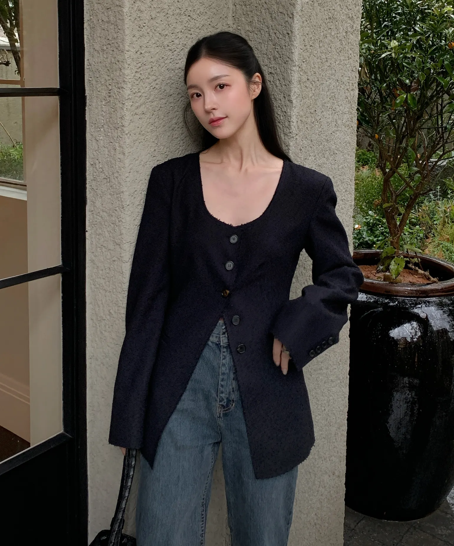 선으로 완성한 우아함