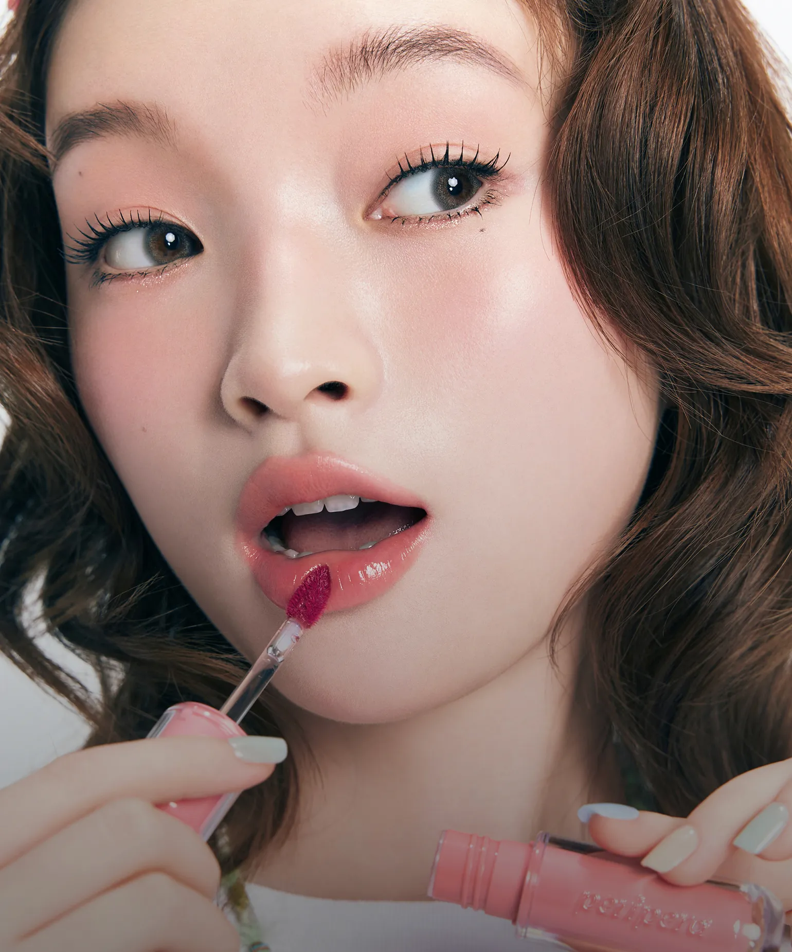 얼굴에 얹는 트렌드