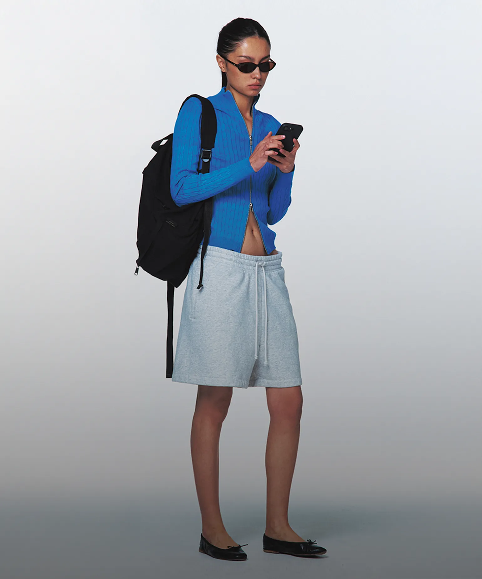 툭 걸치는 개성