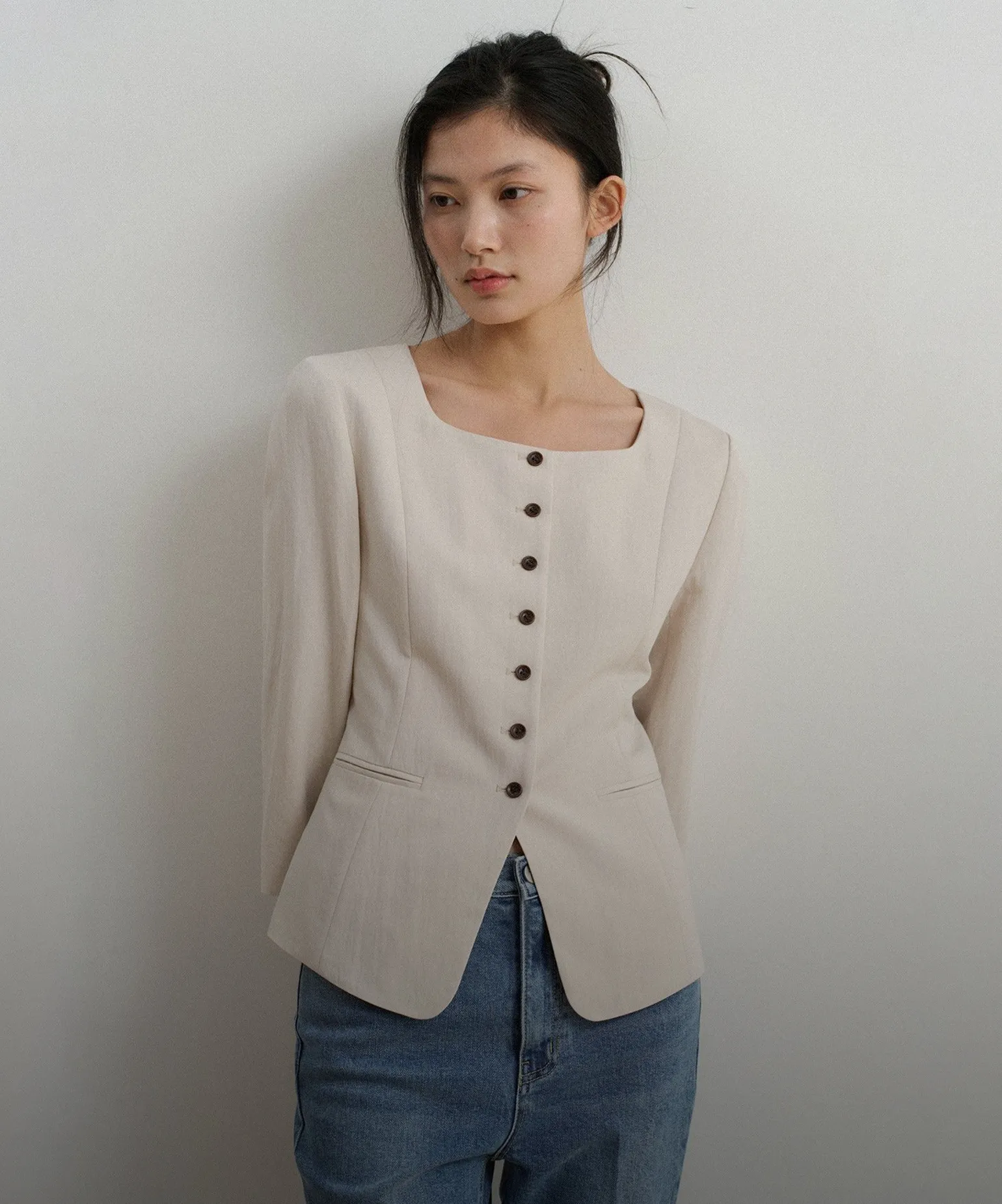 봄을 걸친 아우터