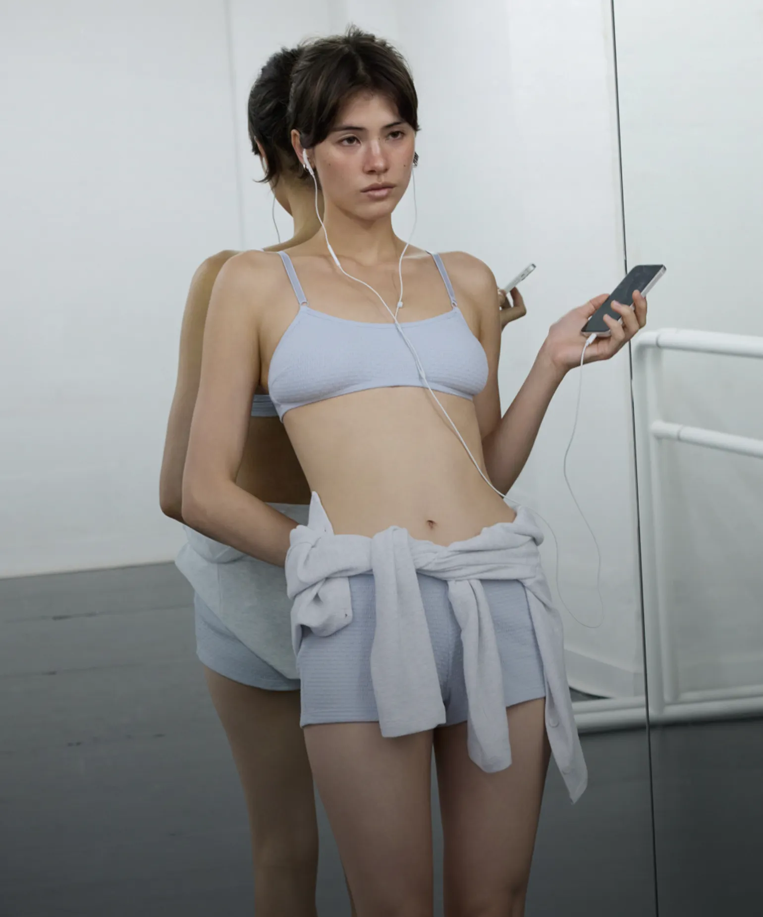 가장 먼저 닿는 옷