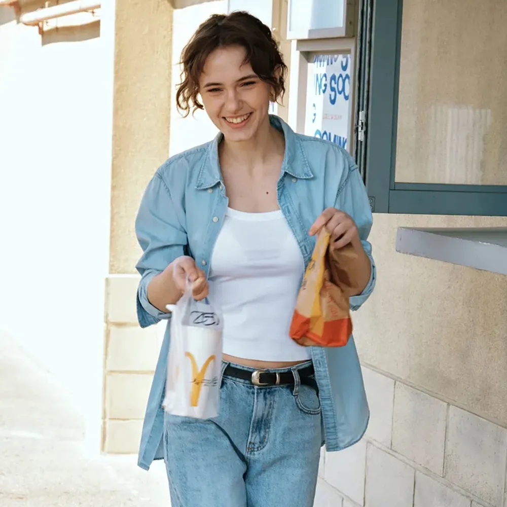 데님에 스며든 봄