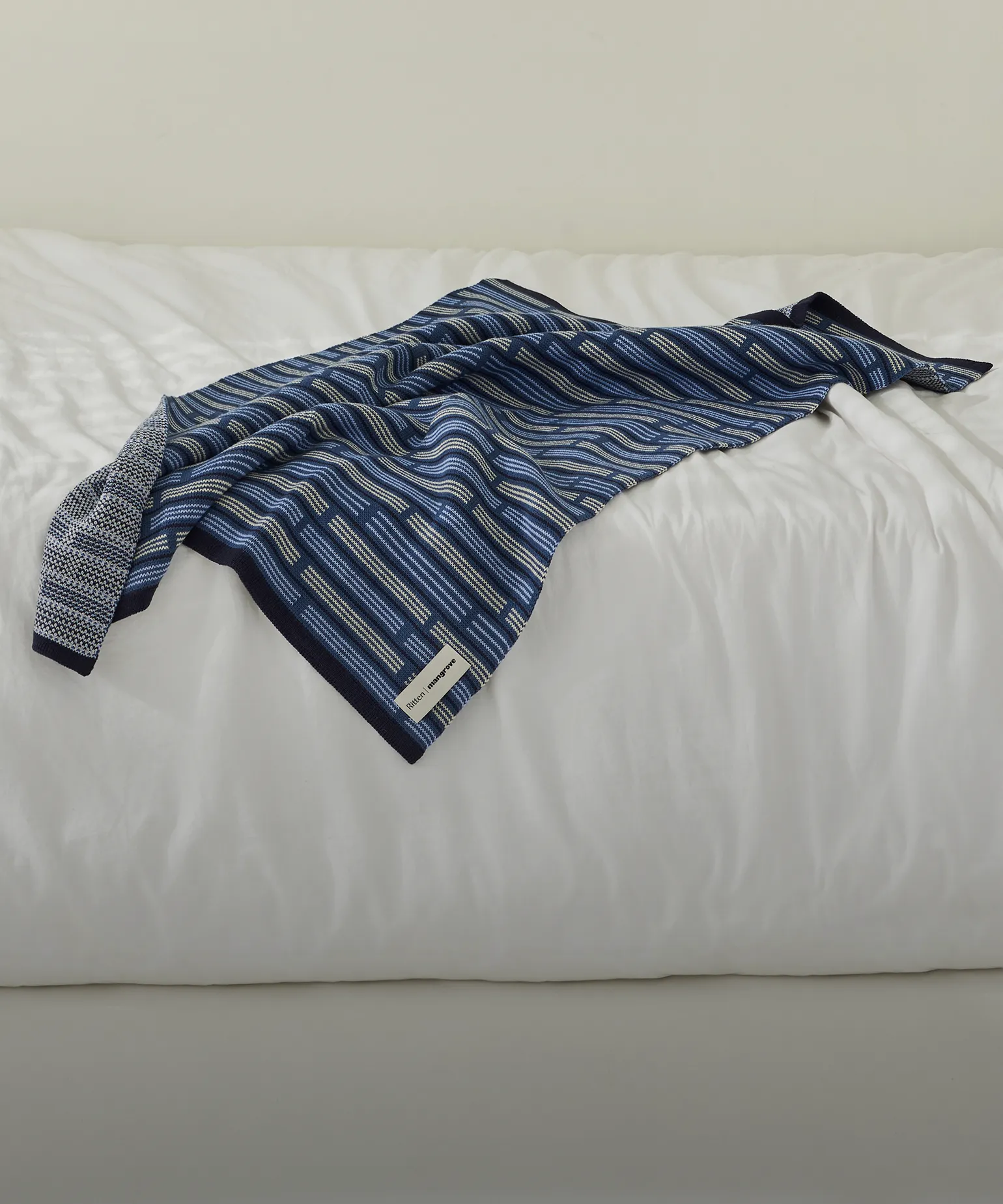 집 안에 봄을 깔아요