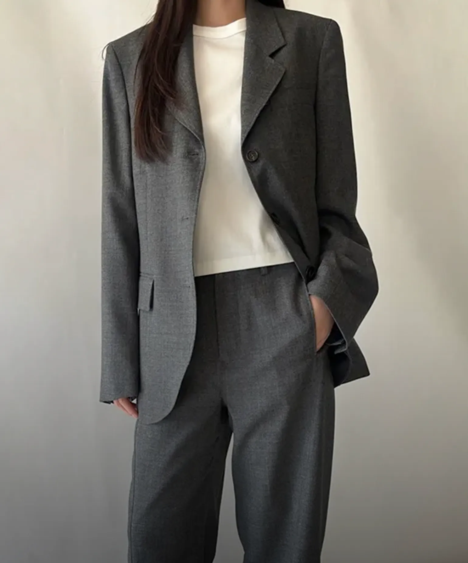 입어보고
추천하는 하객룩