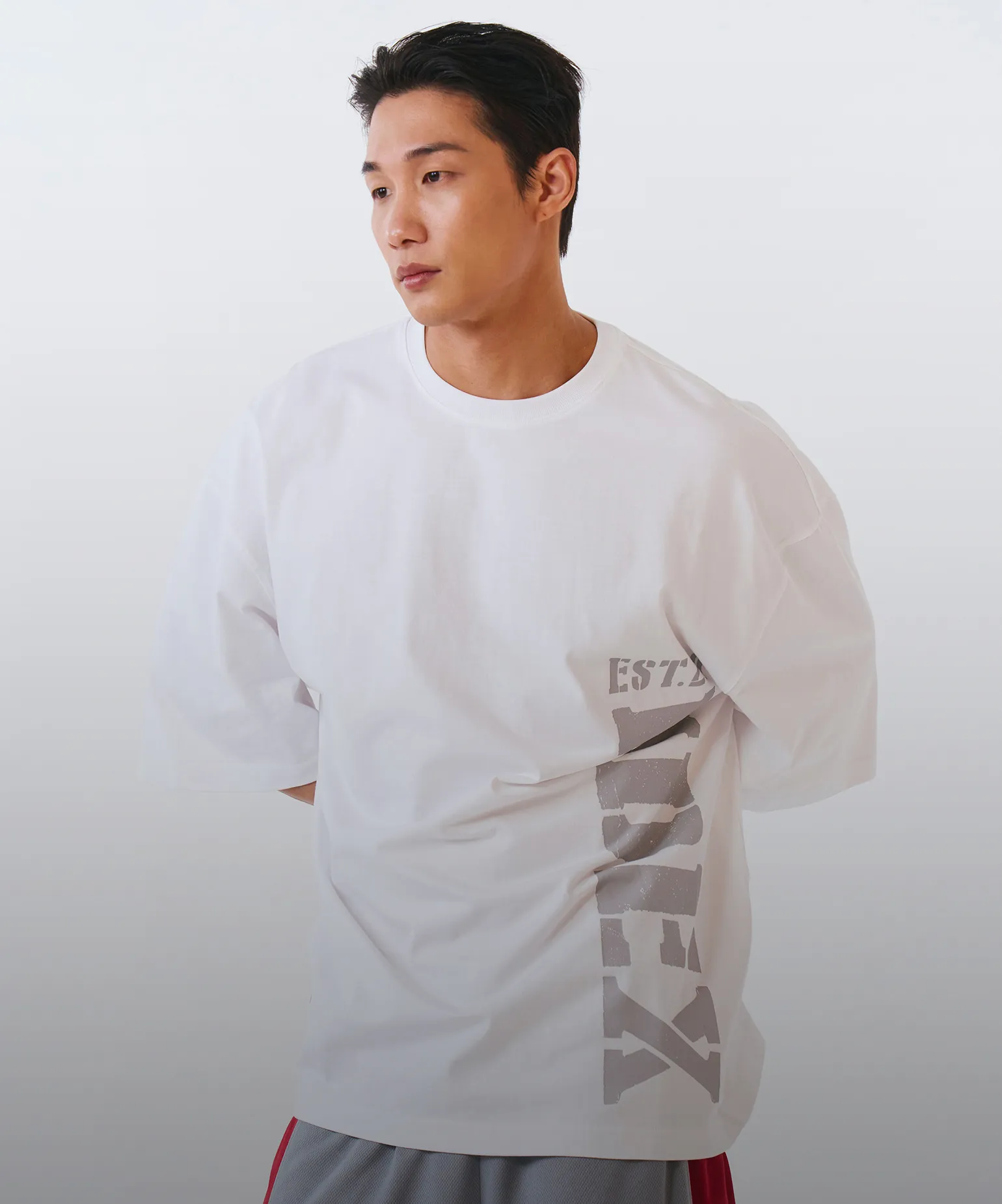 혜택으로 담는
애슬레저 웨어