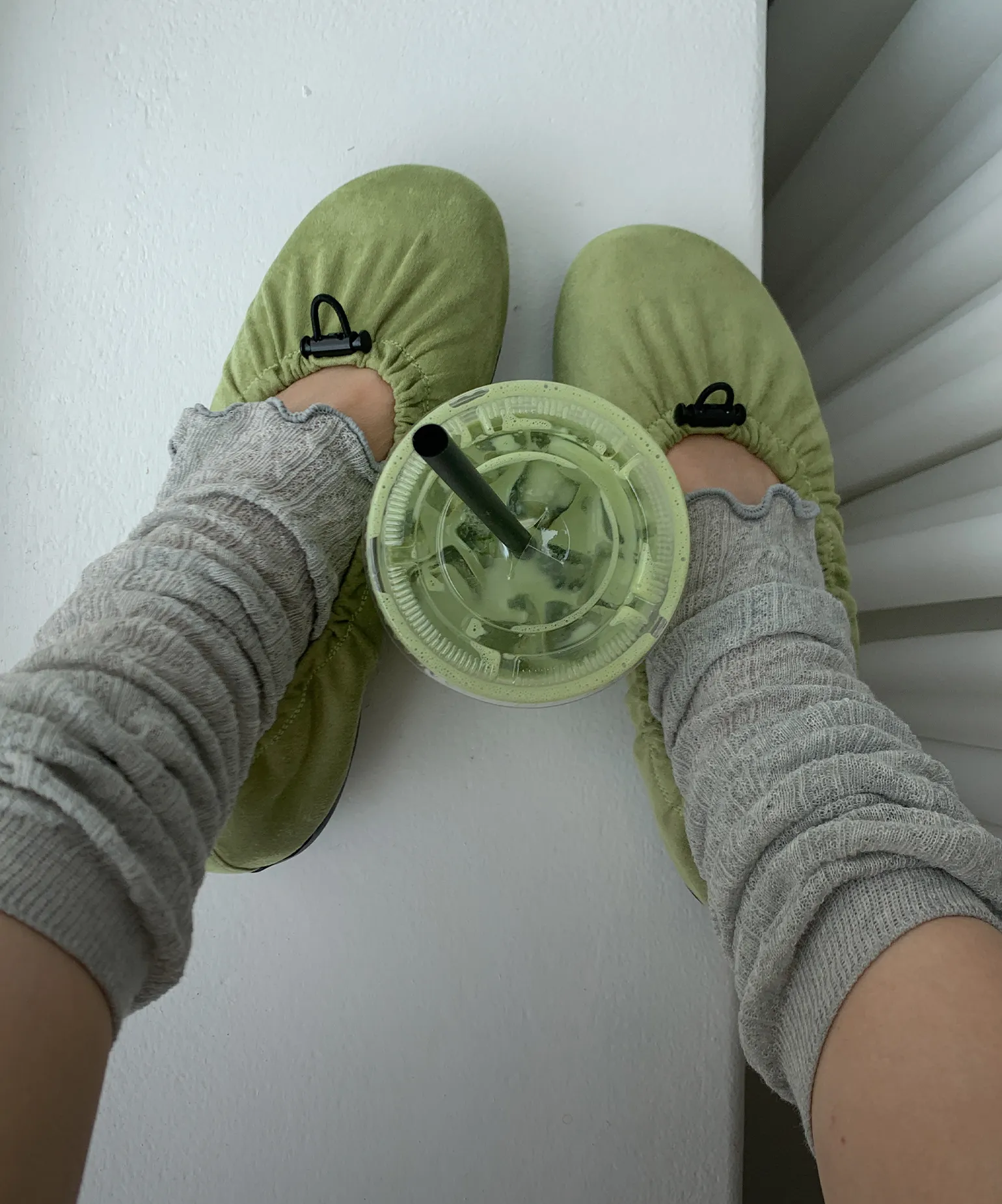 색으로 드러내는
오늘의 기분