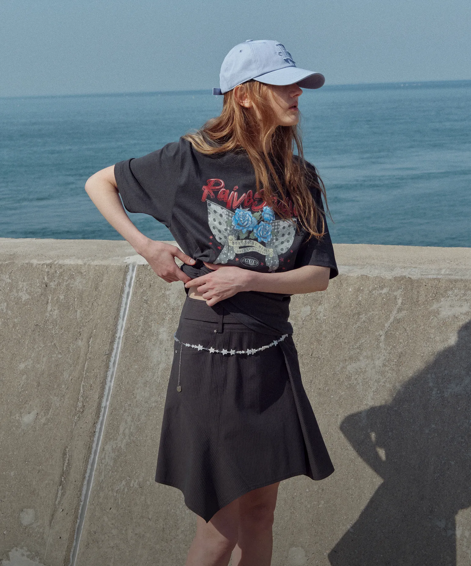 옷으로 완성한
유연한 태도