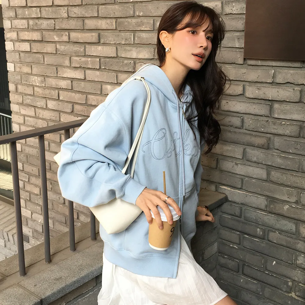 담백하게 남긴
북유럽 무드