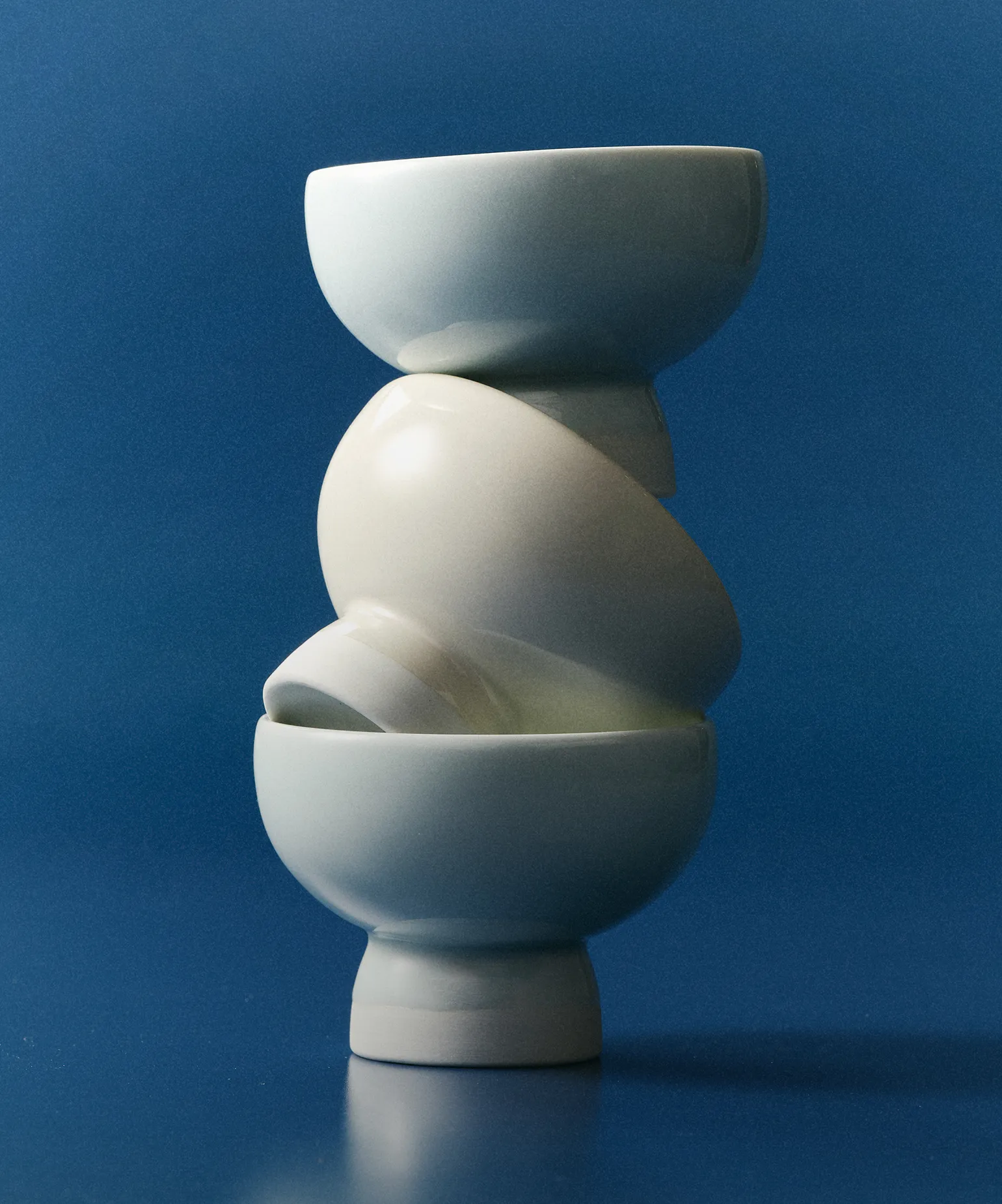 청명한 봄의 그릇