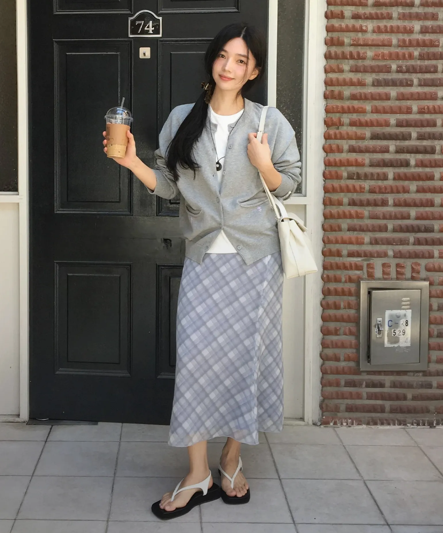 여울과 함께한
봄 컬렉션