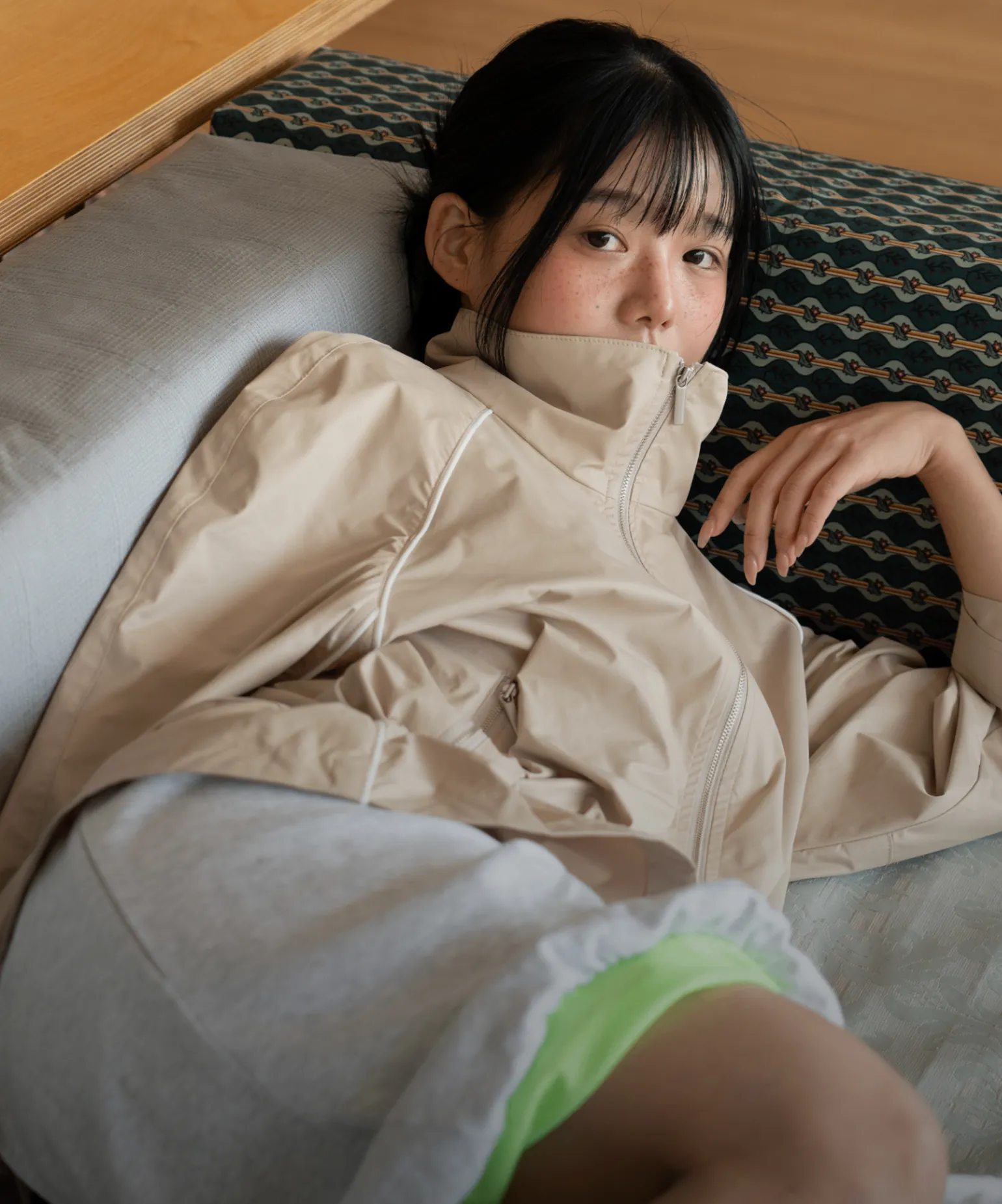 대칭으로 완성한 실루엣