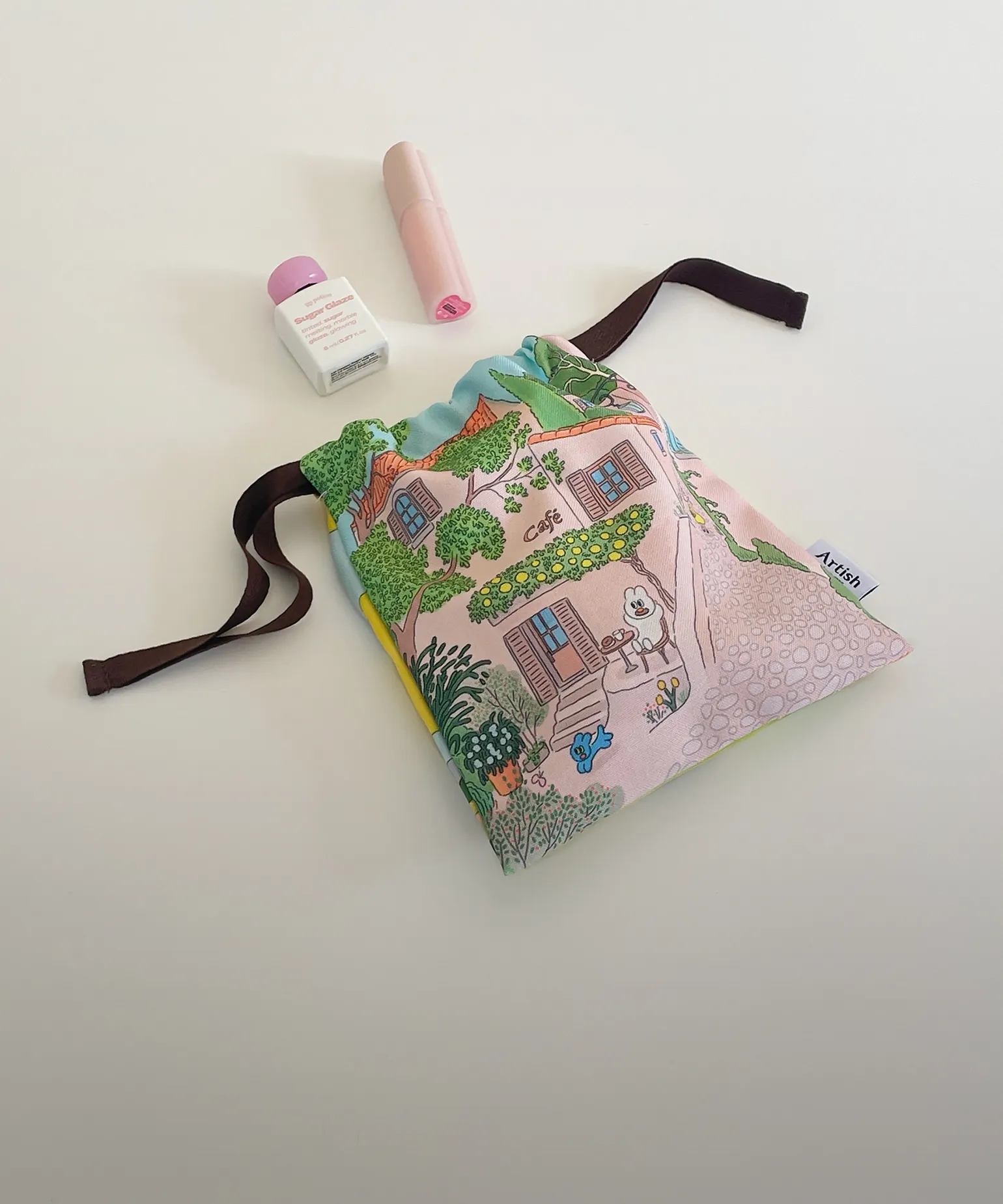 작고 따뜻한 오브제