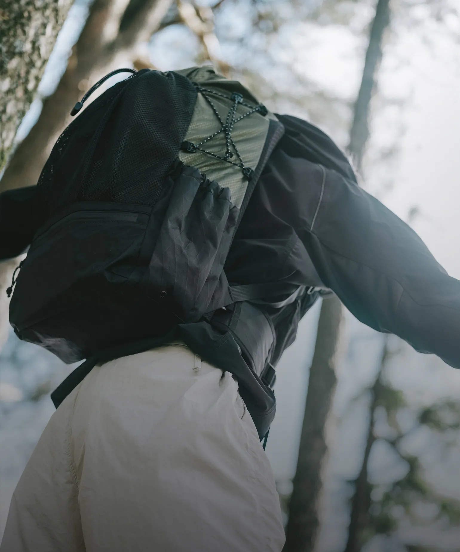 가볍게 나서는 백팩