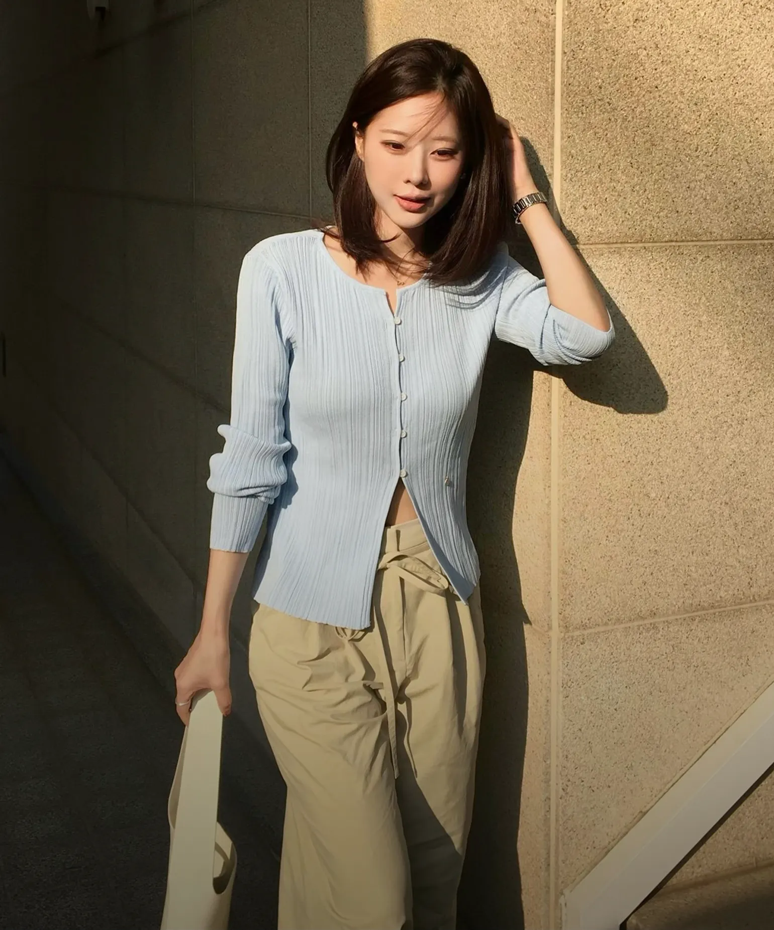 세련된 봄의 실루엣