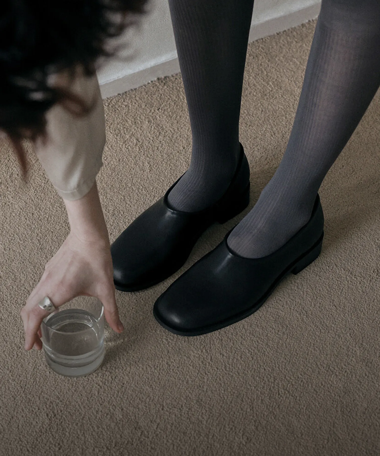 부드럽게 정돈한 실루엣