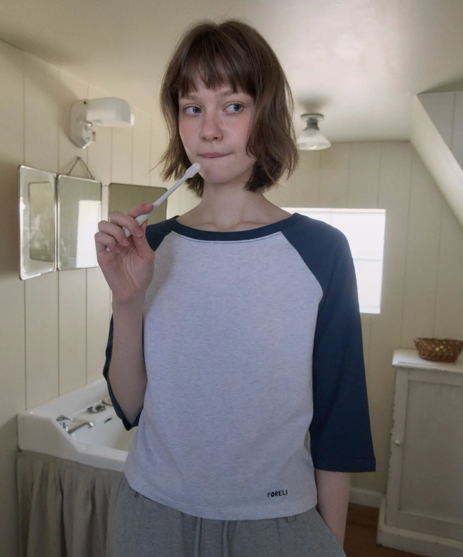 고요한 색감 속 편안함