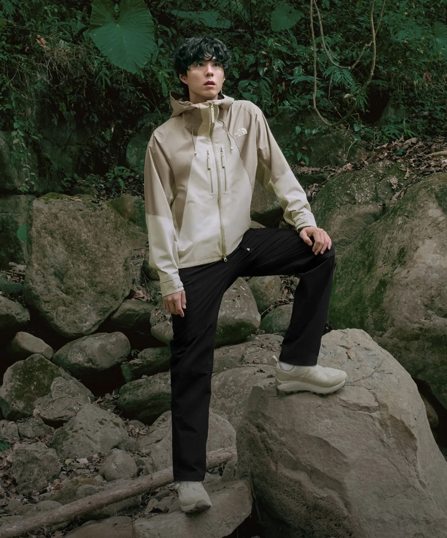 지금 꺼낼 바람막이