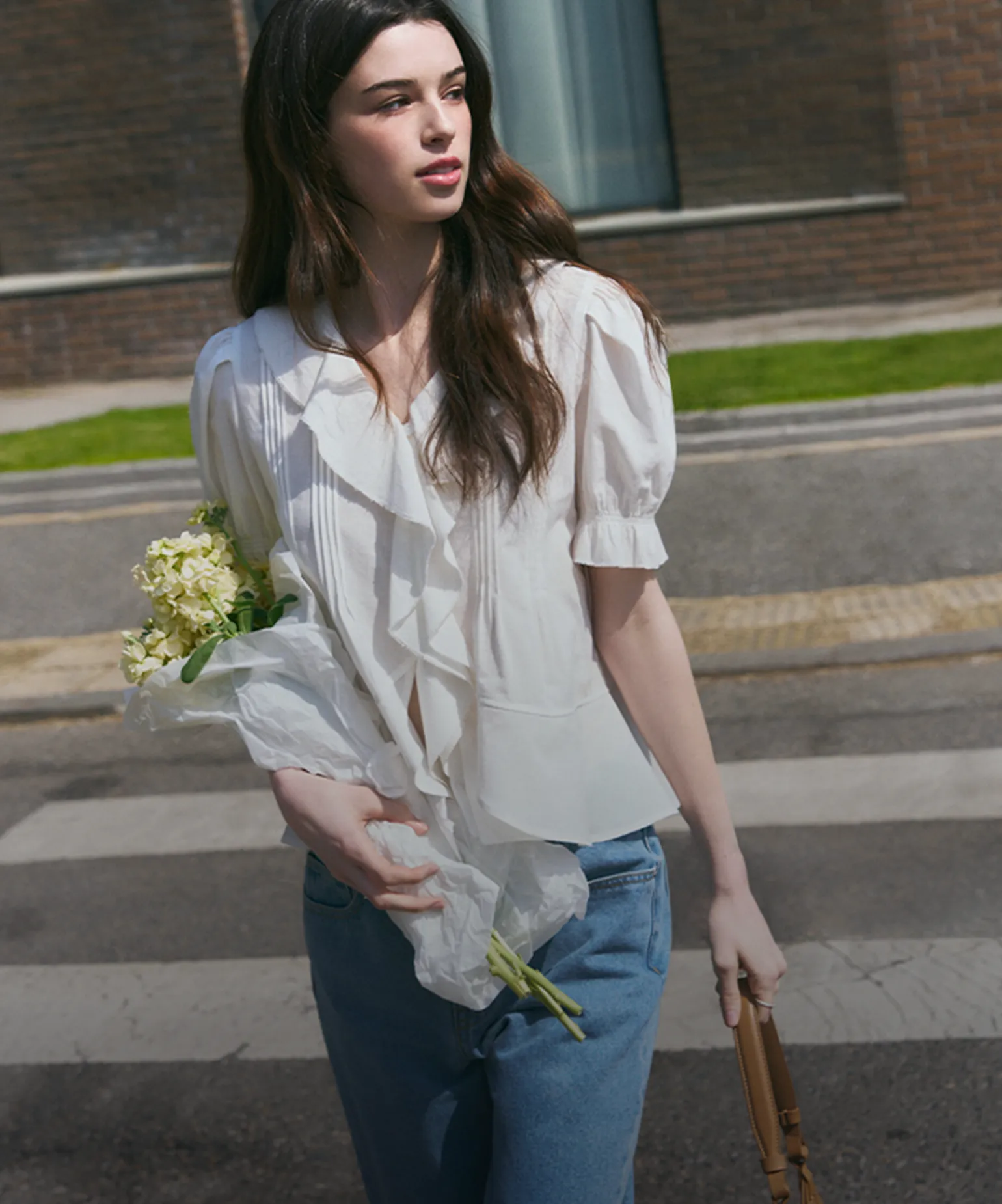 포멀과 캐주얼 사이