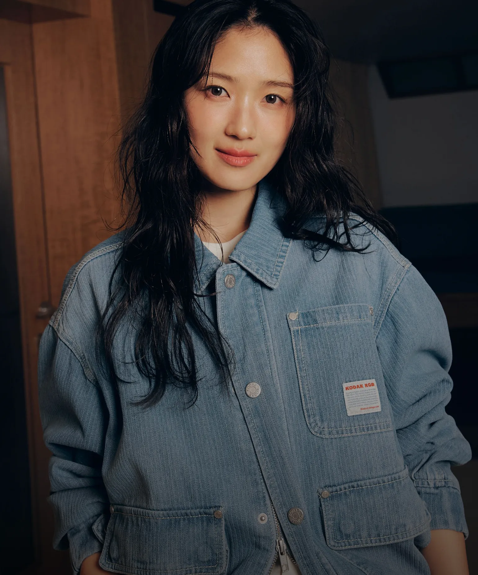 필름으로 담아낸
김혜윤의 무드