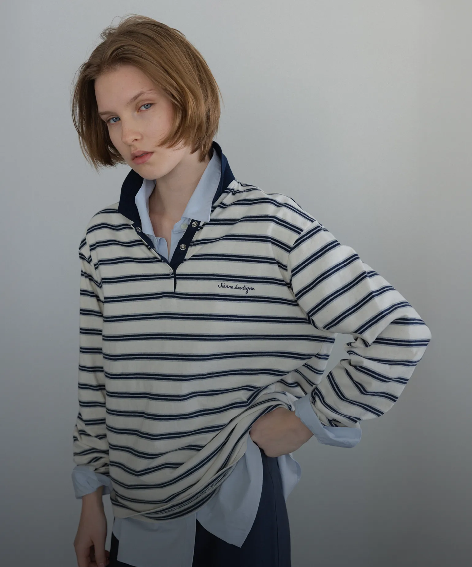 편하게 흐르는
피케 티셔츠