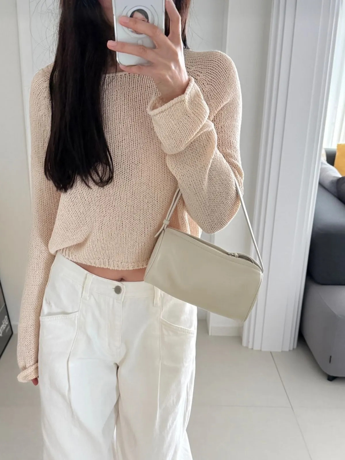 손이 자꾸 가는 옷